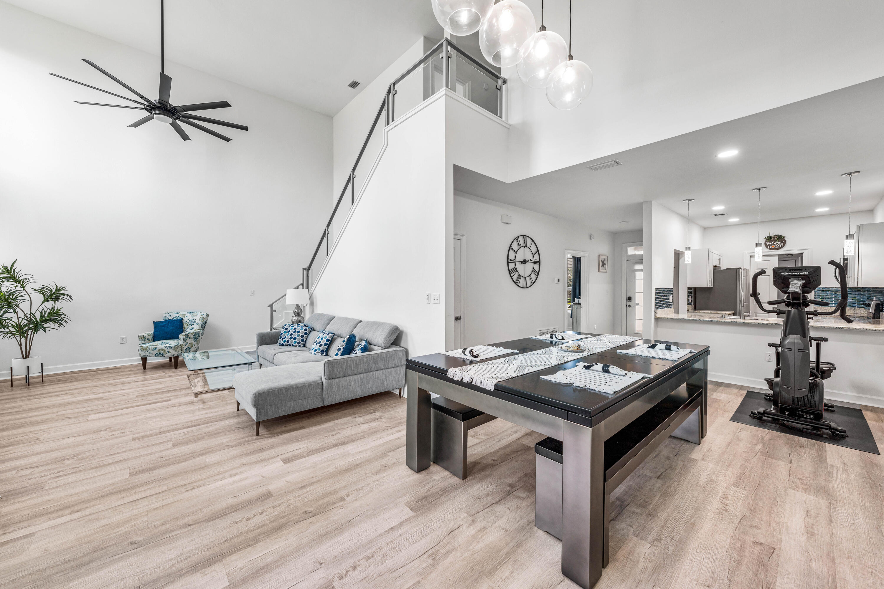 126 South Shore Drive, 33