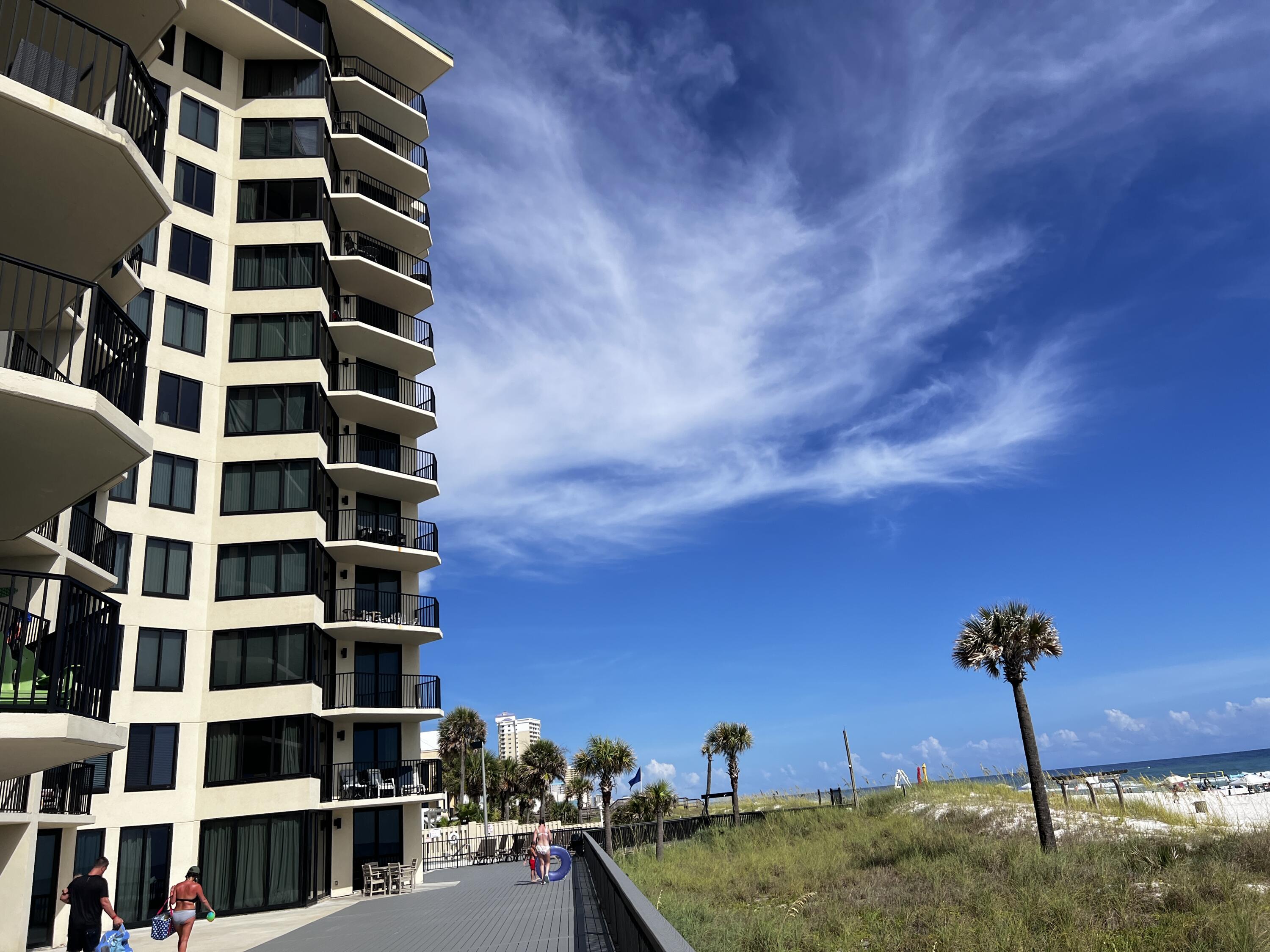 9850 S Thomas Drive, UNIT 1206E