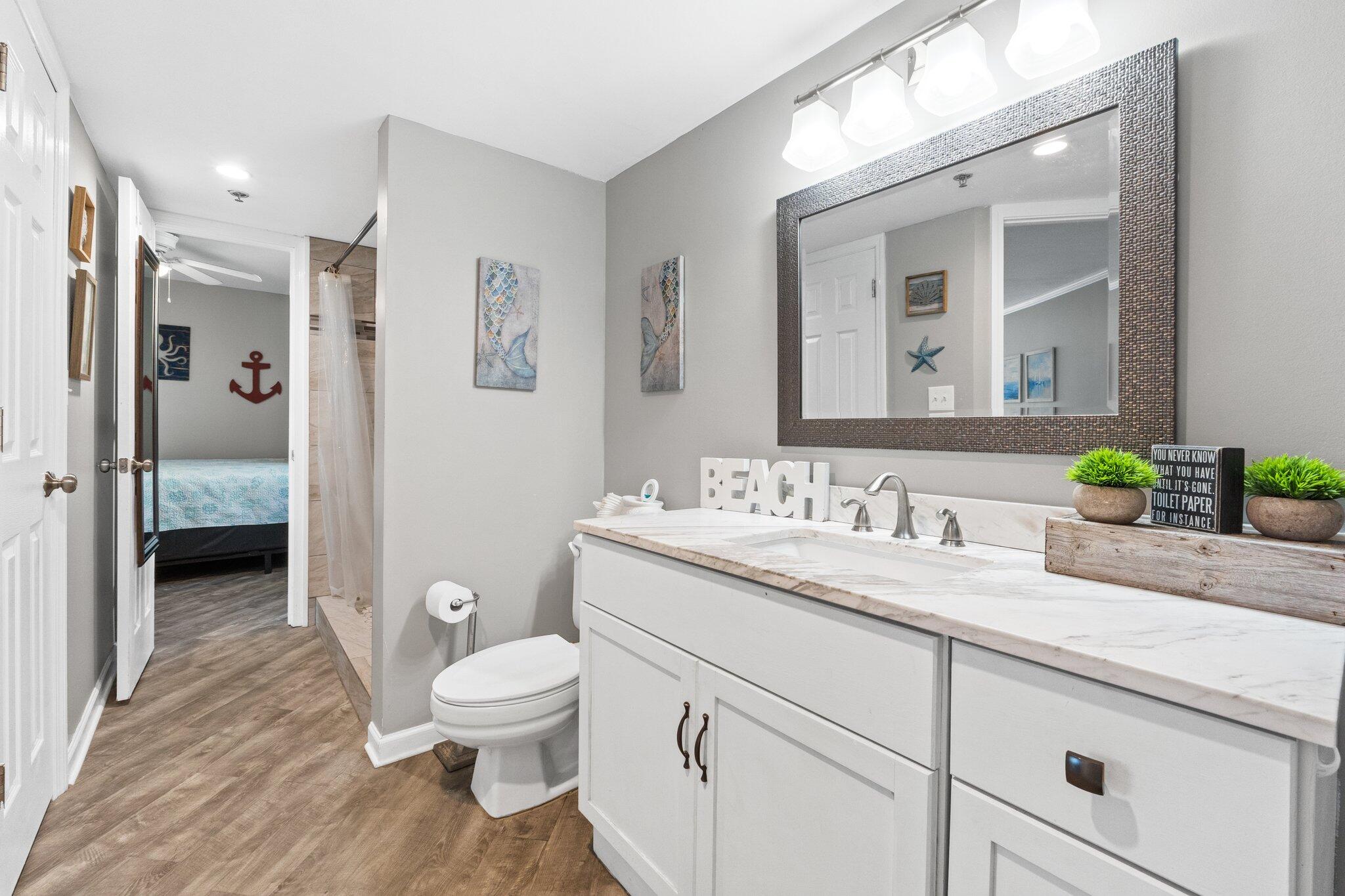 9850 S Thomas Drive, UNIT 1206E