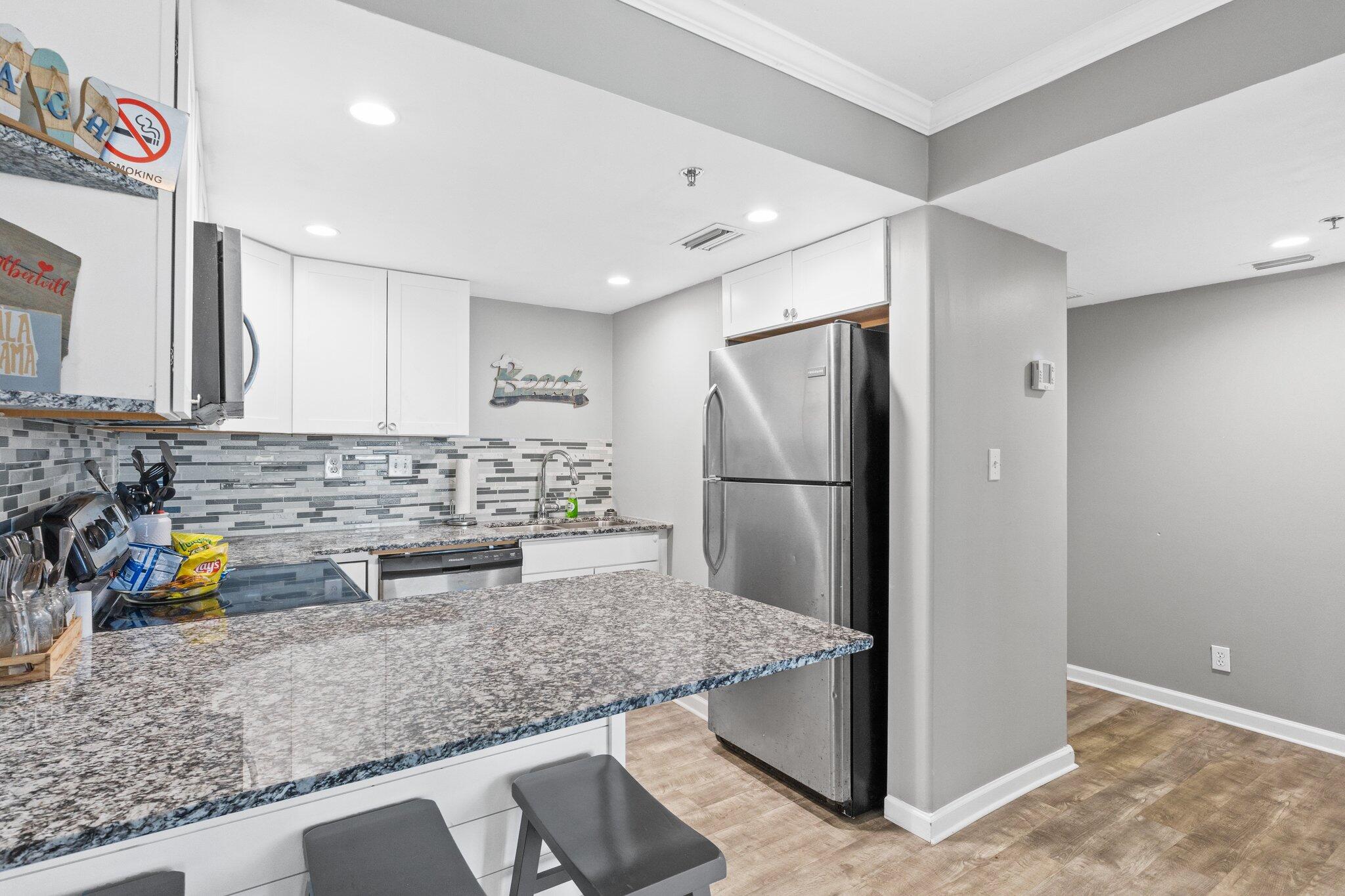 9850 S Thomas Drive, UNIT 1206E