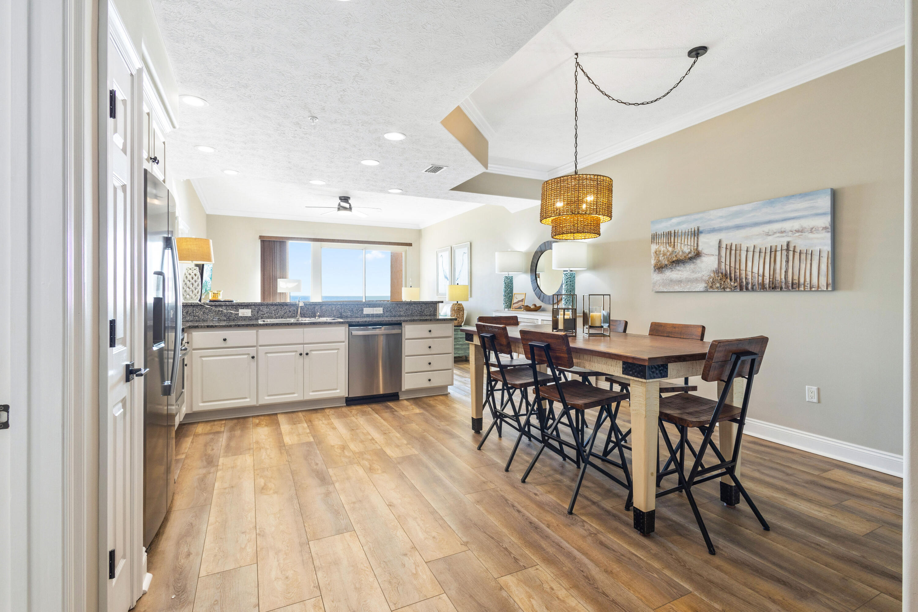 5004 Thomas Drive, UNIT 308