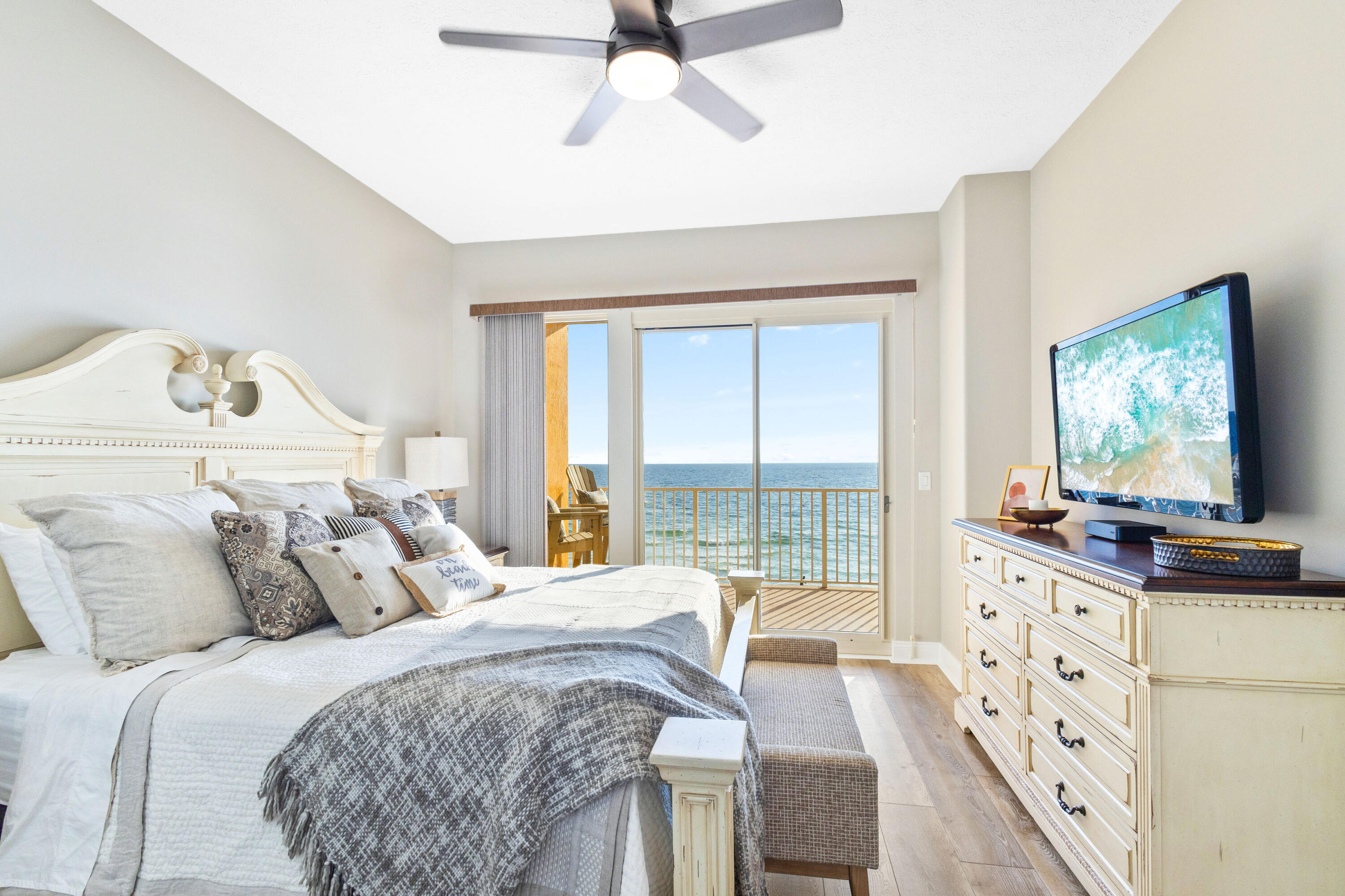 5004 Thomas Drive, UNIT 308
