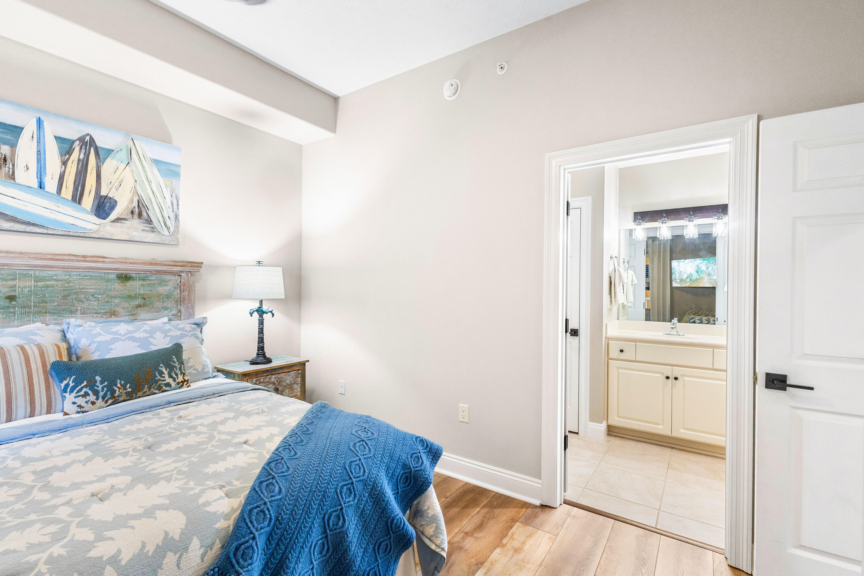 5004 Thomas Drive, UNIT 308