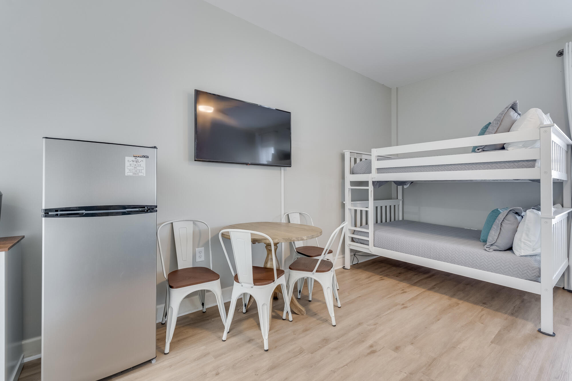 10343 E Co Highway 30A, B279