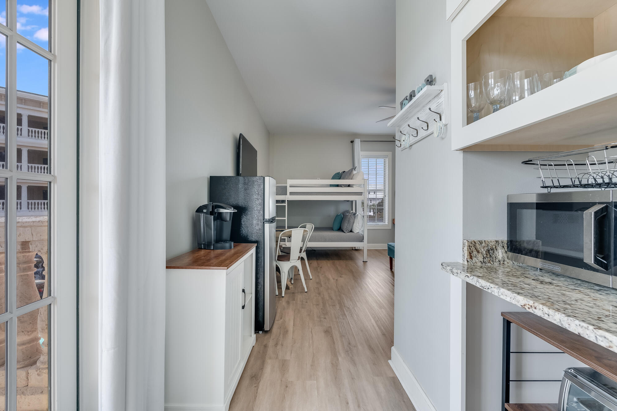 10343 E Co Highway 30A, B279