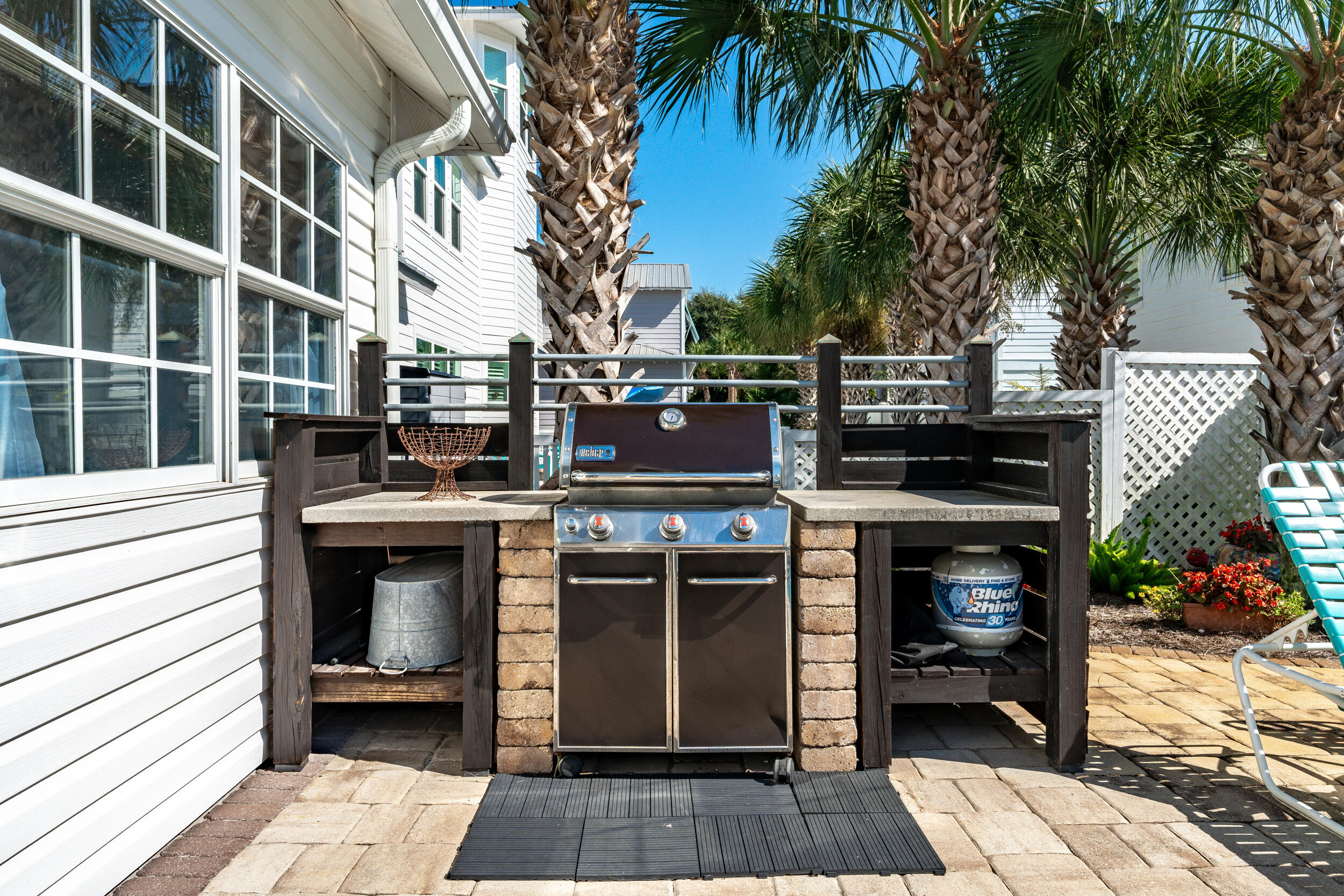 4449 Ocean View Drive