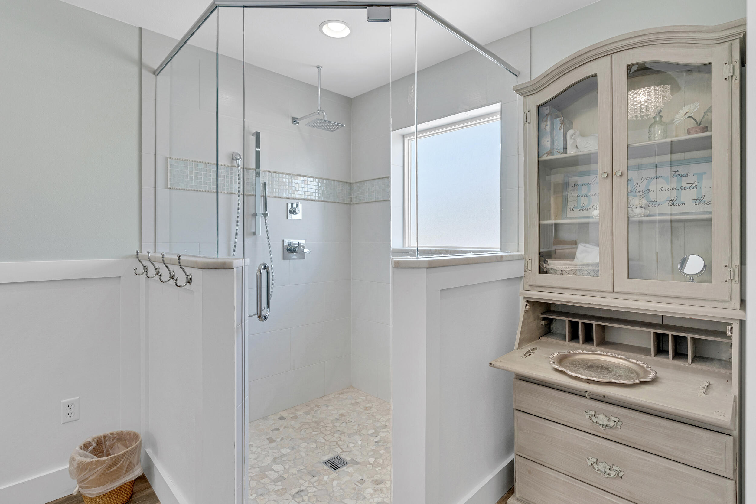 4449 Ocean View Drive