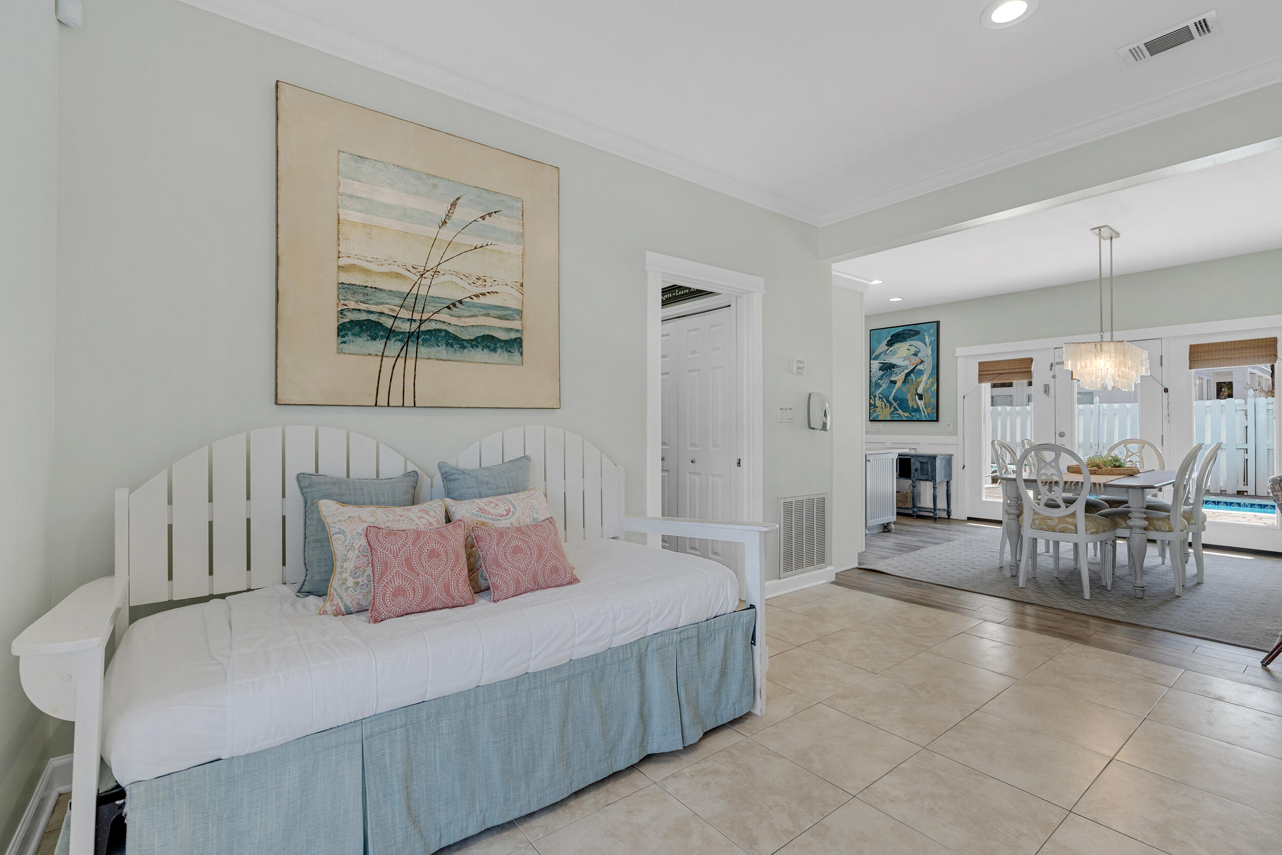 4449 Ocean View Drive