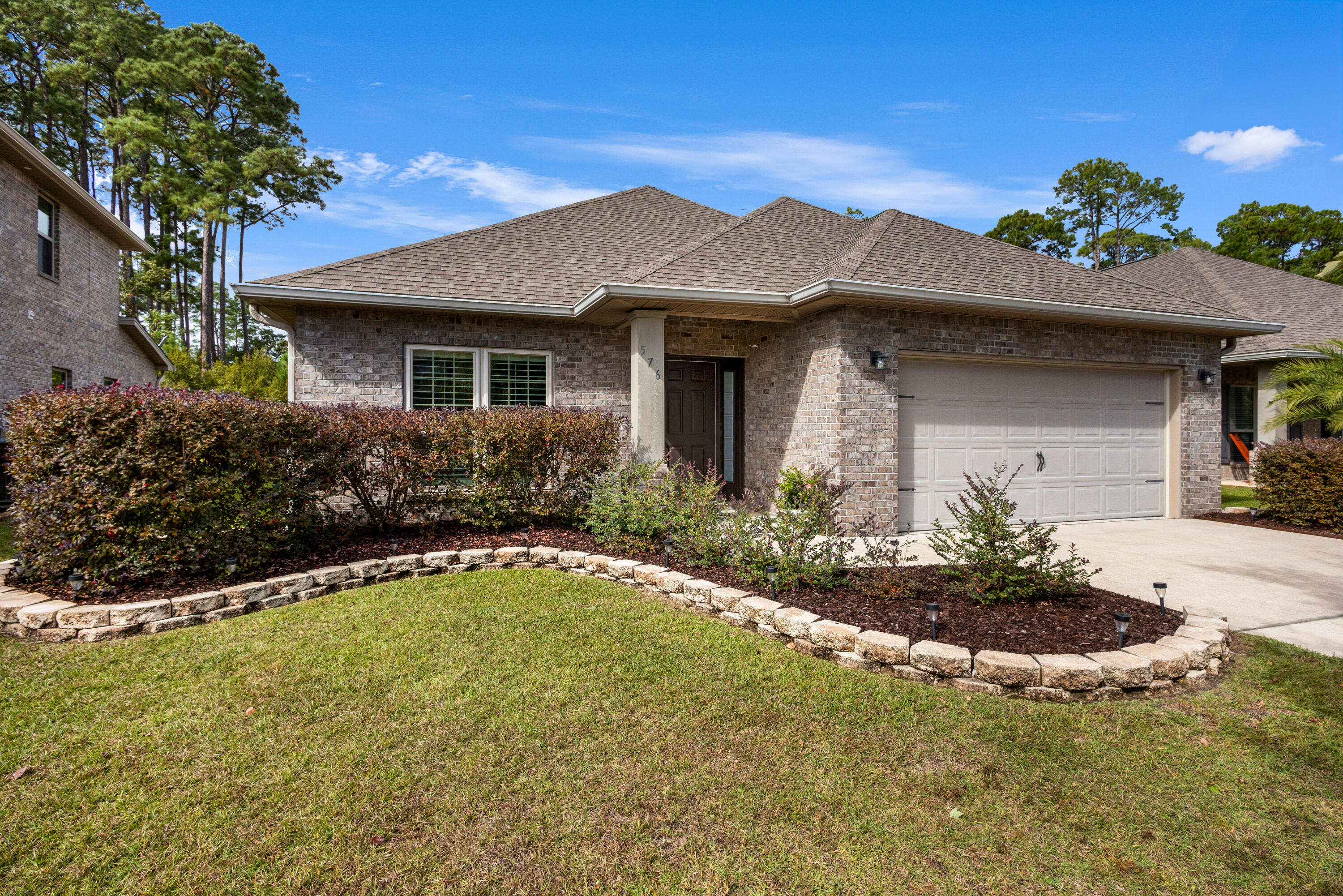 576 Cocobolo Drive