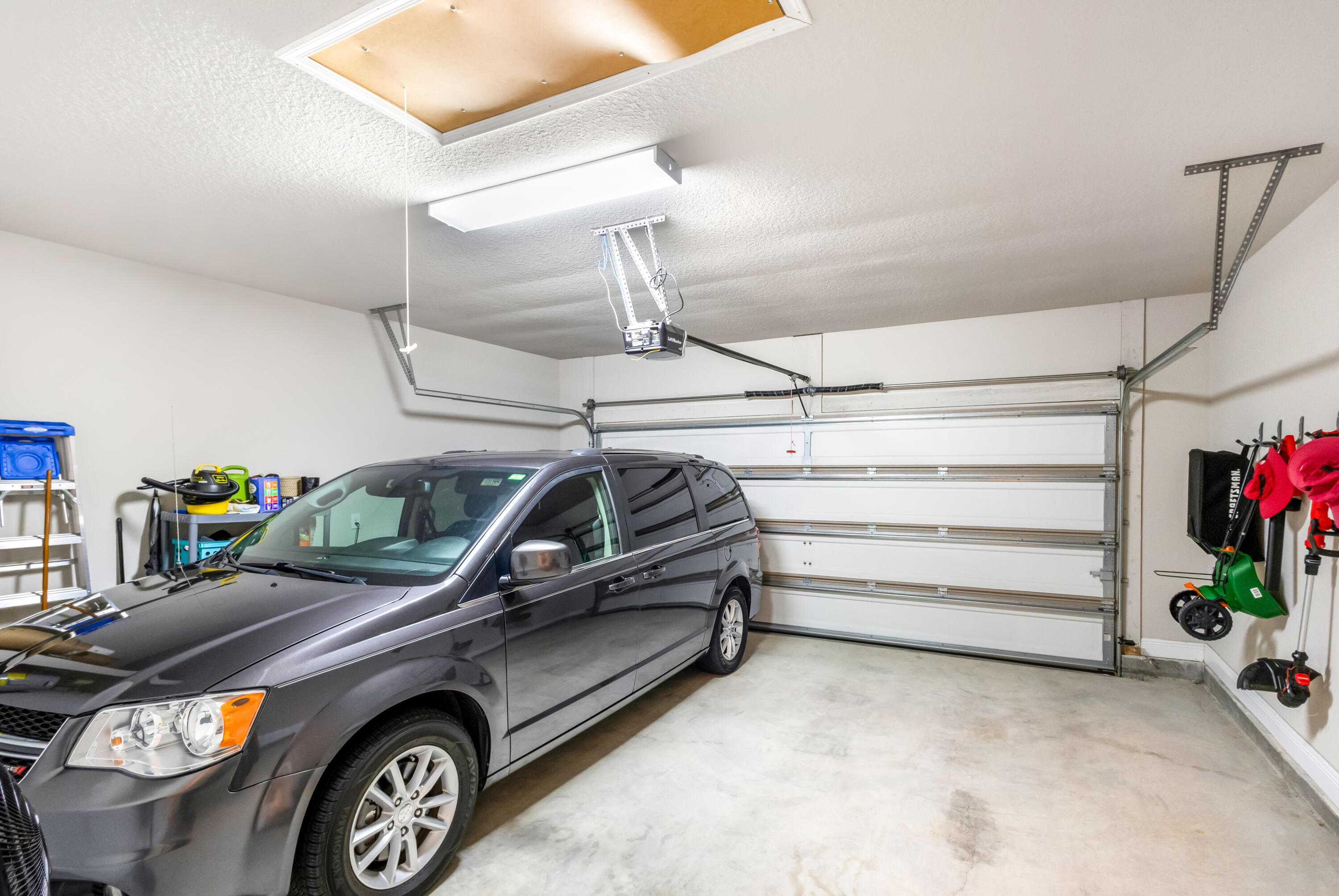 576 Cocobolo Drive