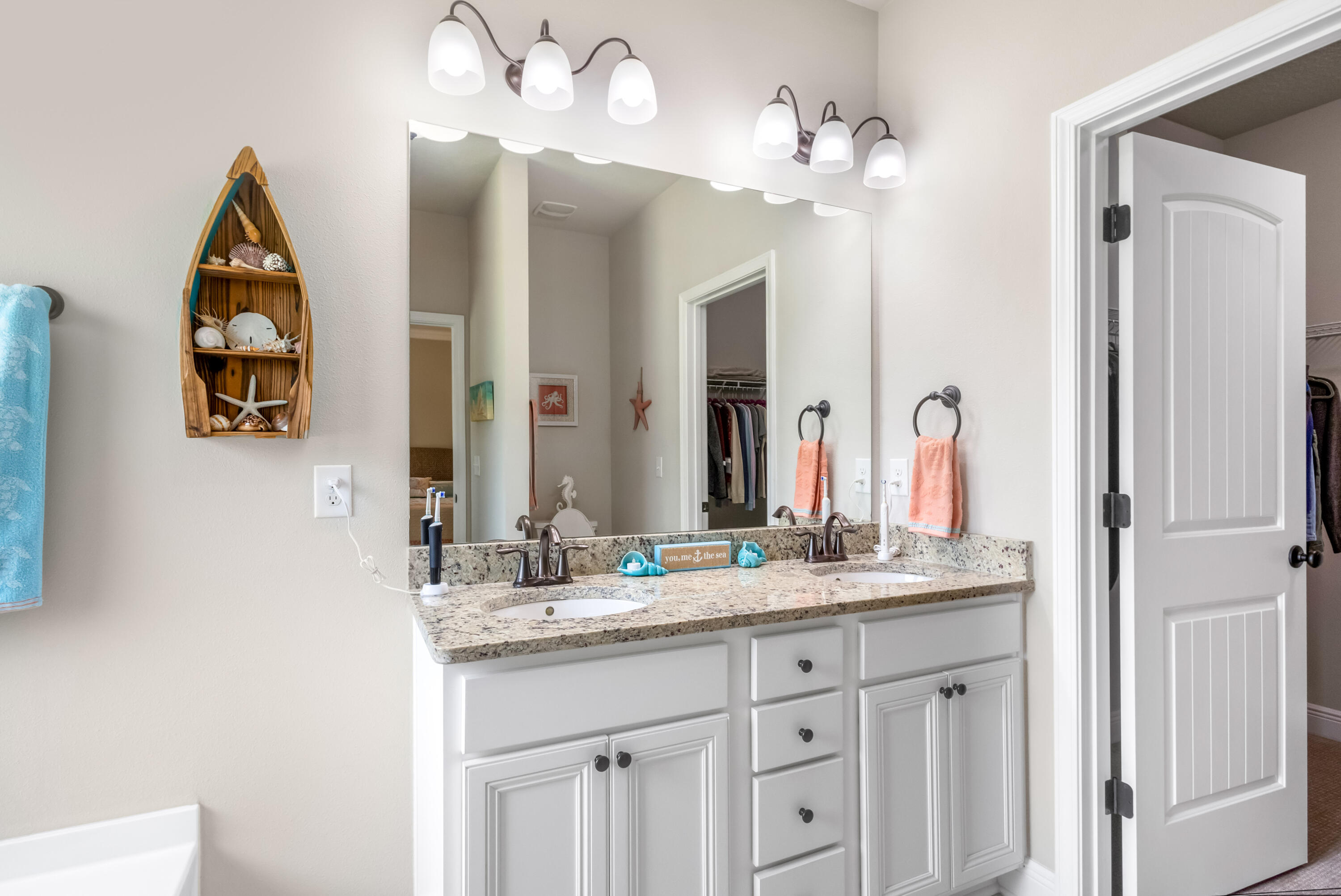 576 Cocobolo Drive