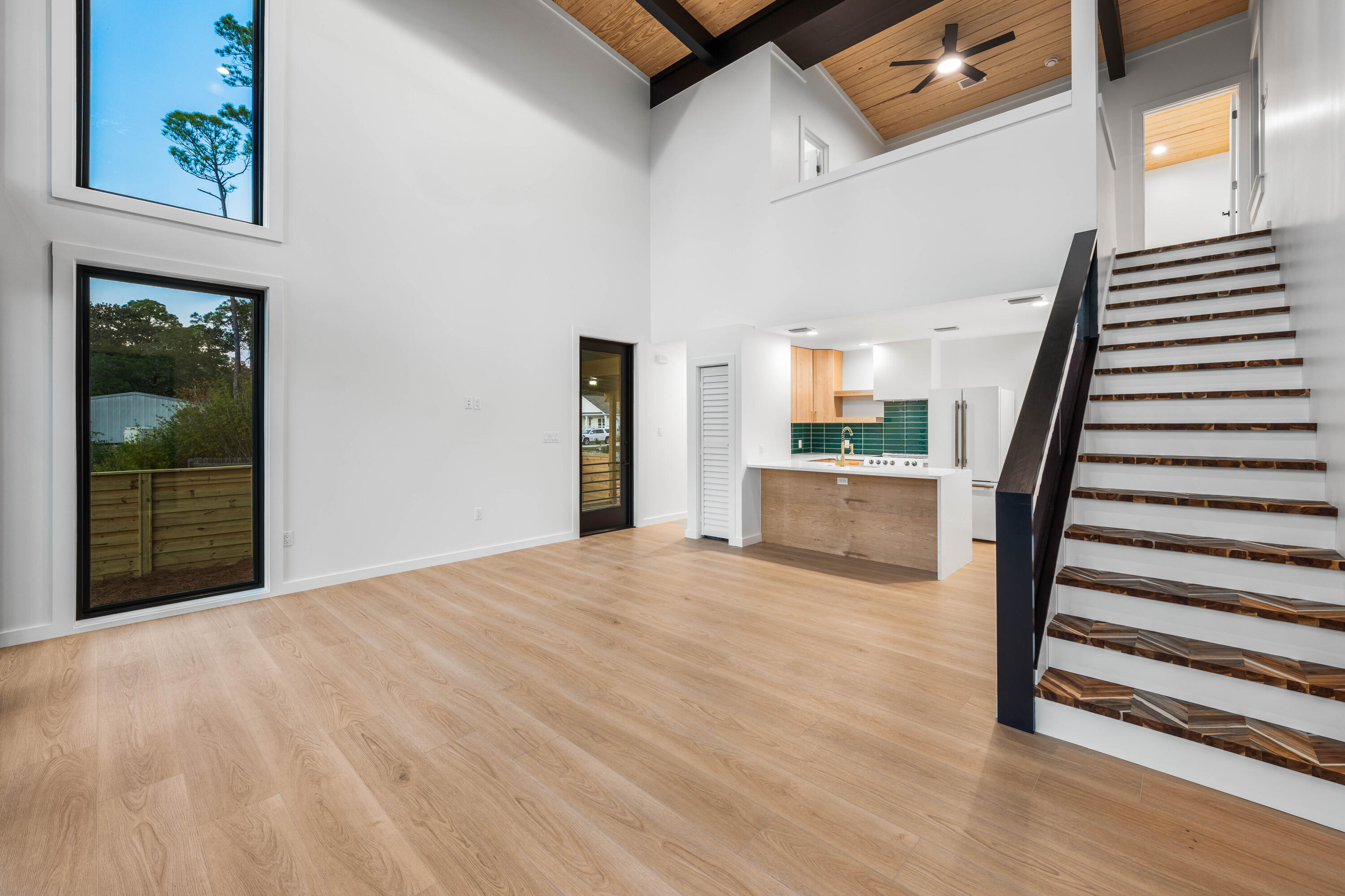 1305 N County Highway 393 N