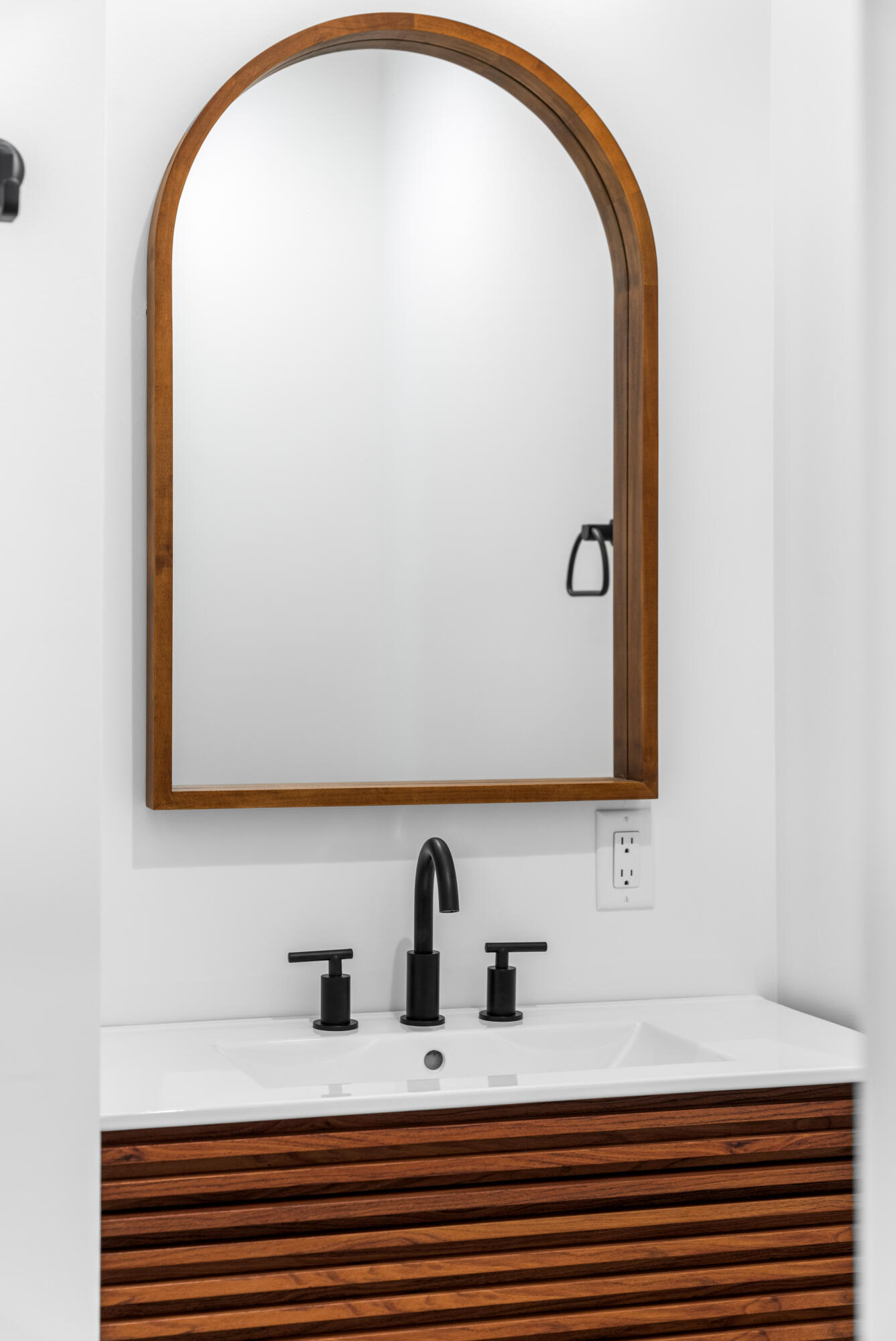 1305 N County Highway 393 N