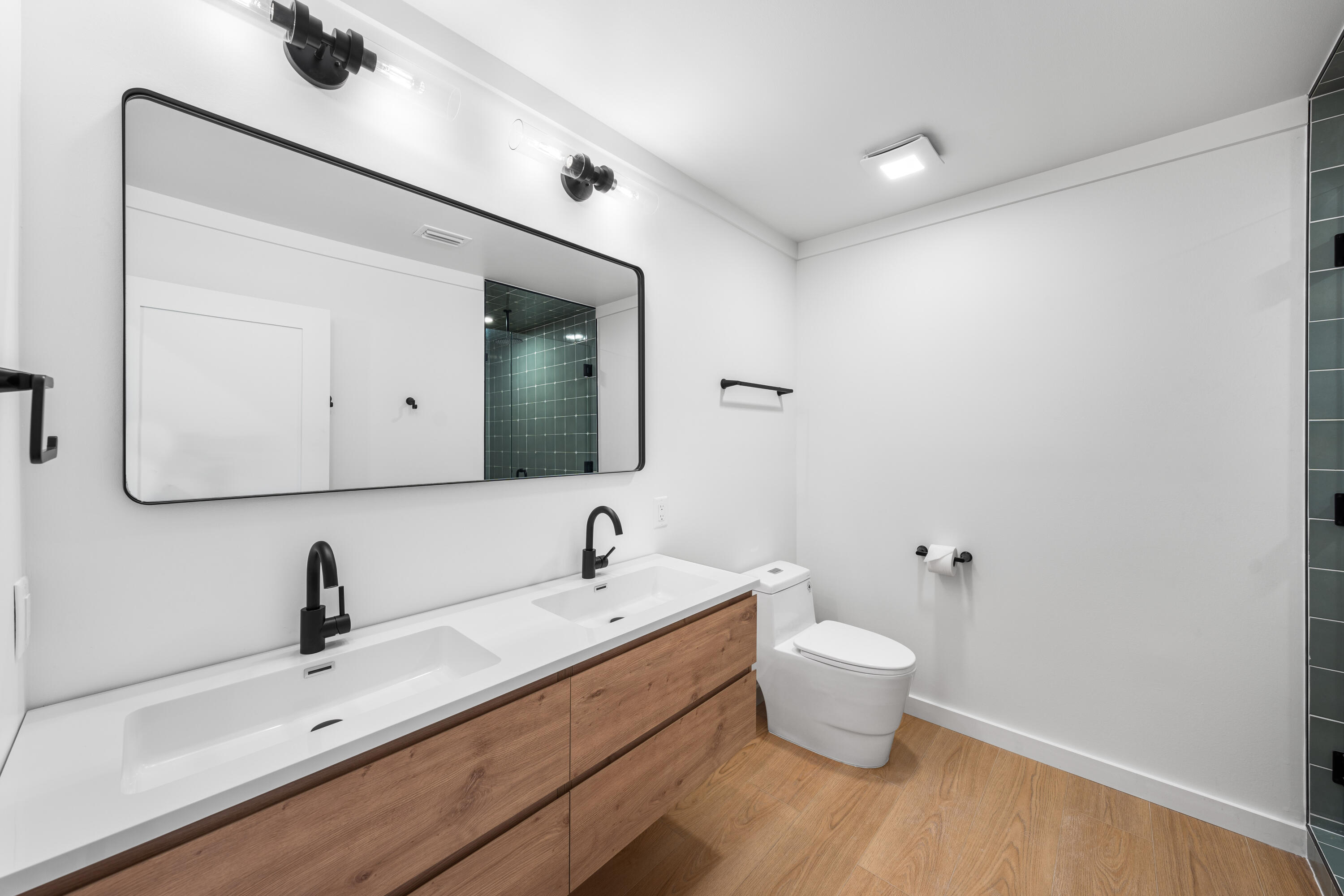 1305 N County Highway 393 N