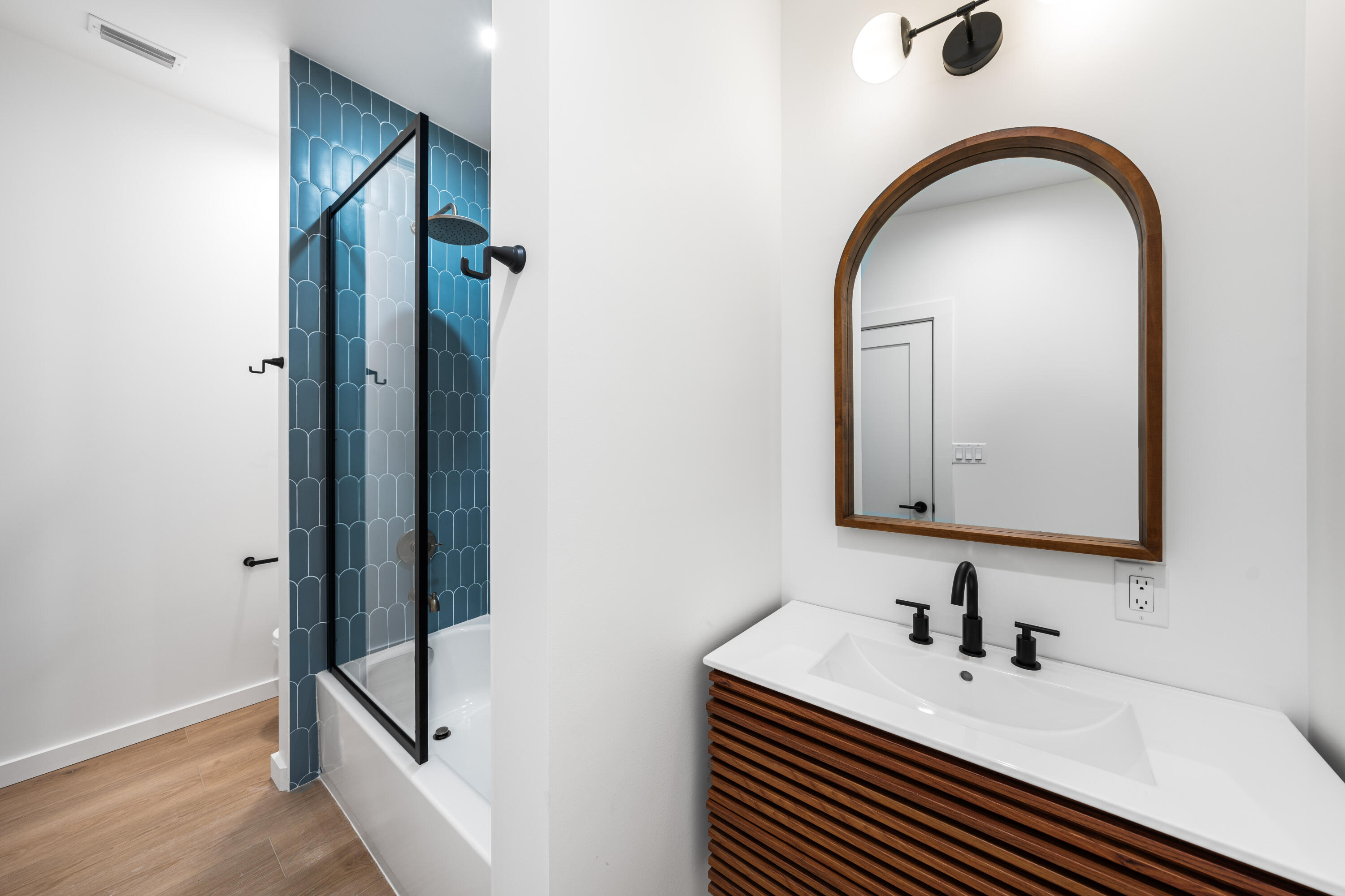 1305 N County Highway 393 N