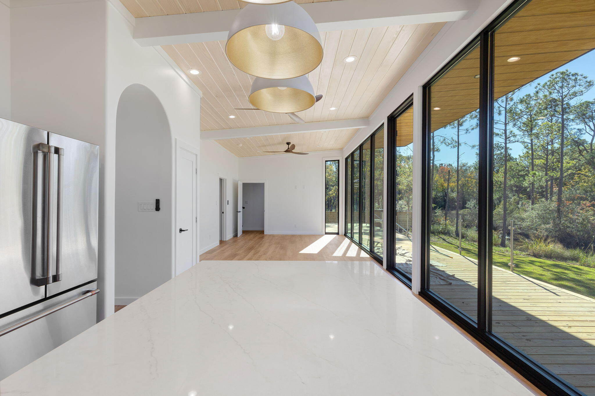 1213 N County Hwy 393