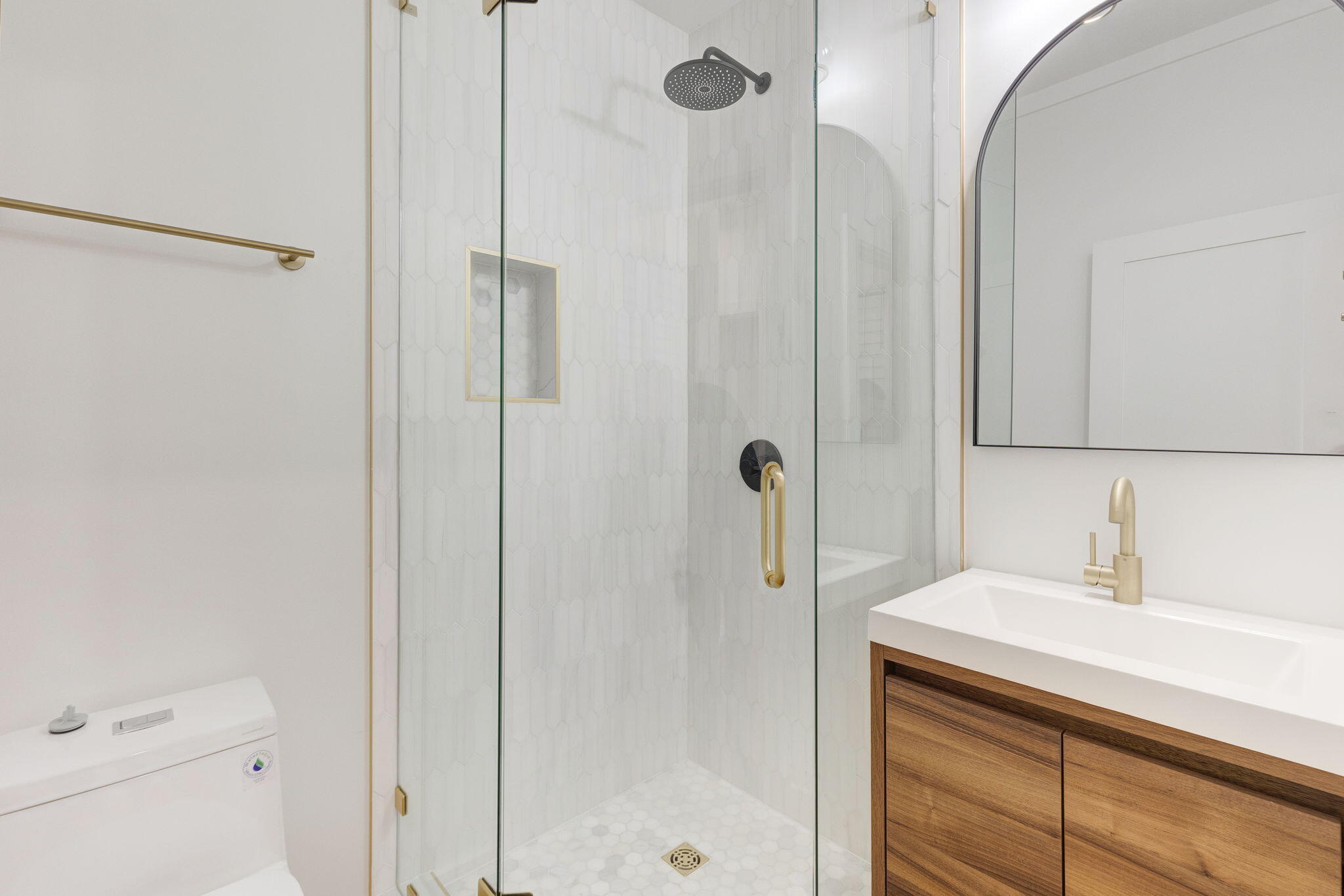 1213 N County Hwy 393