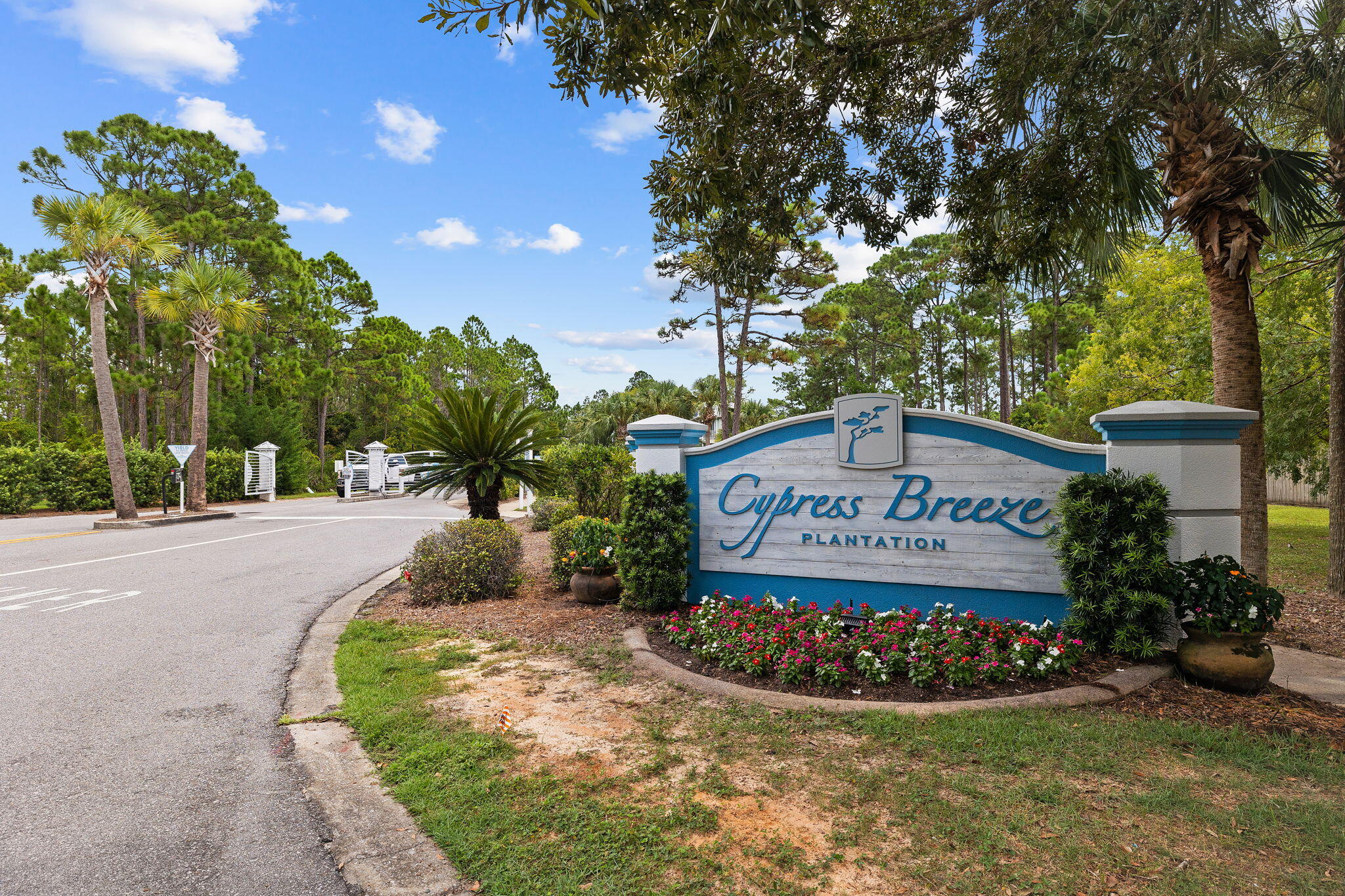 258 Tropical Breeze Drive