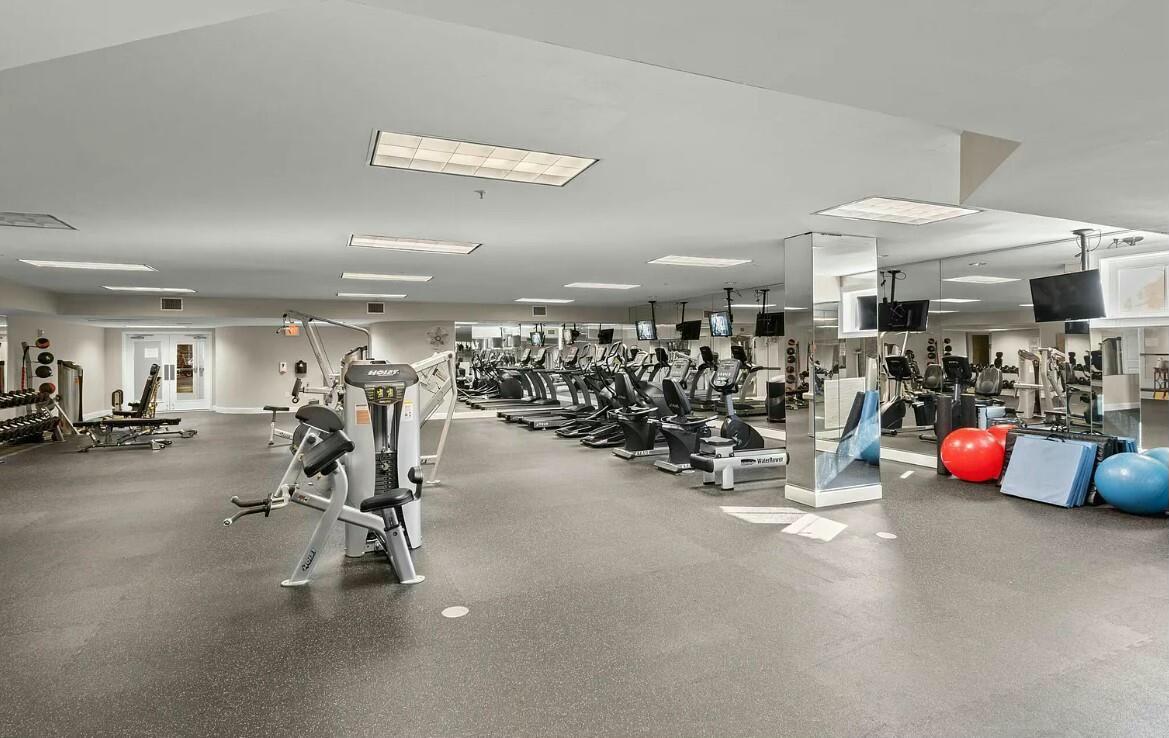 1653 W County Highway 30A UNIT 3121