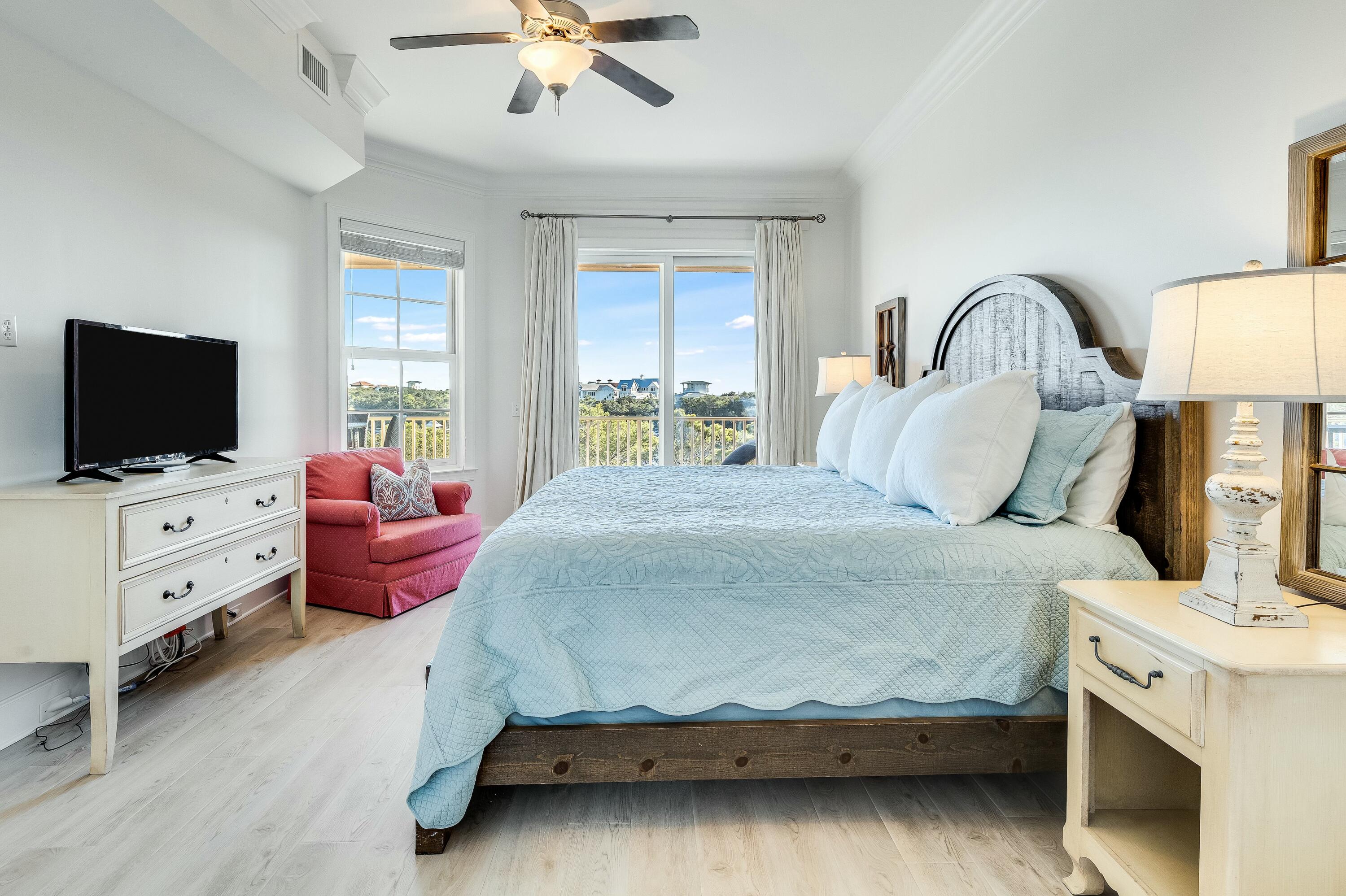 1653 W County Highway 30A UNIT 3121