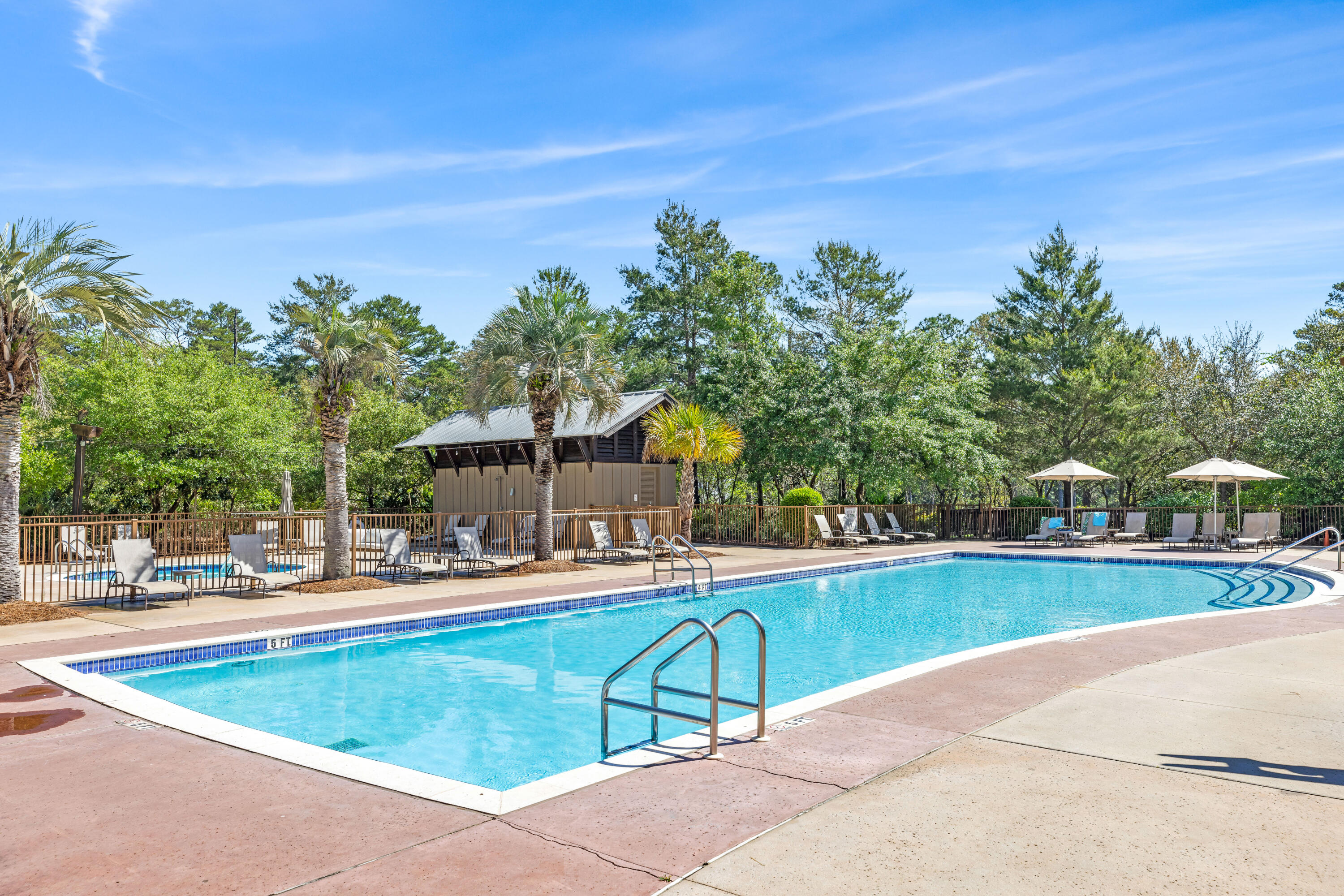 2046 W County Highway 30a, M2-323