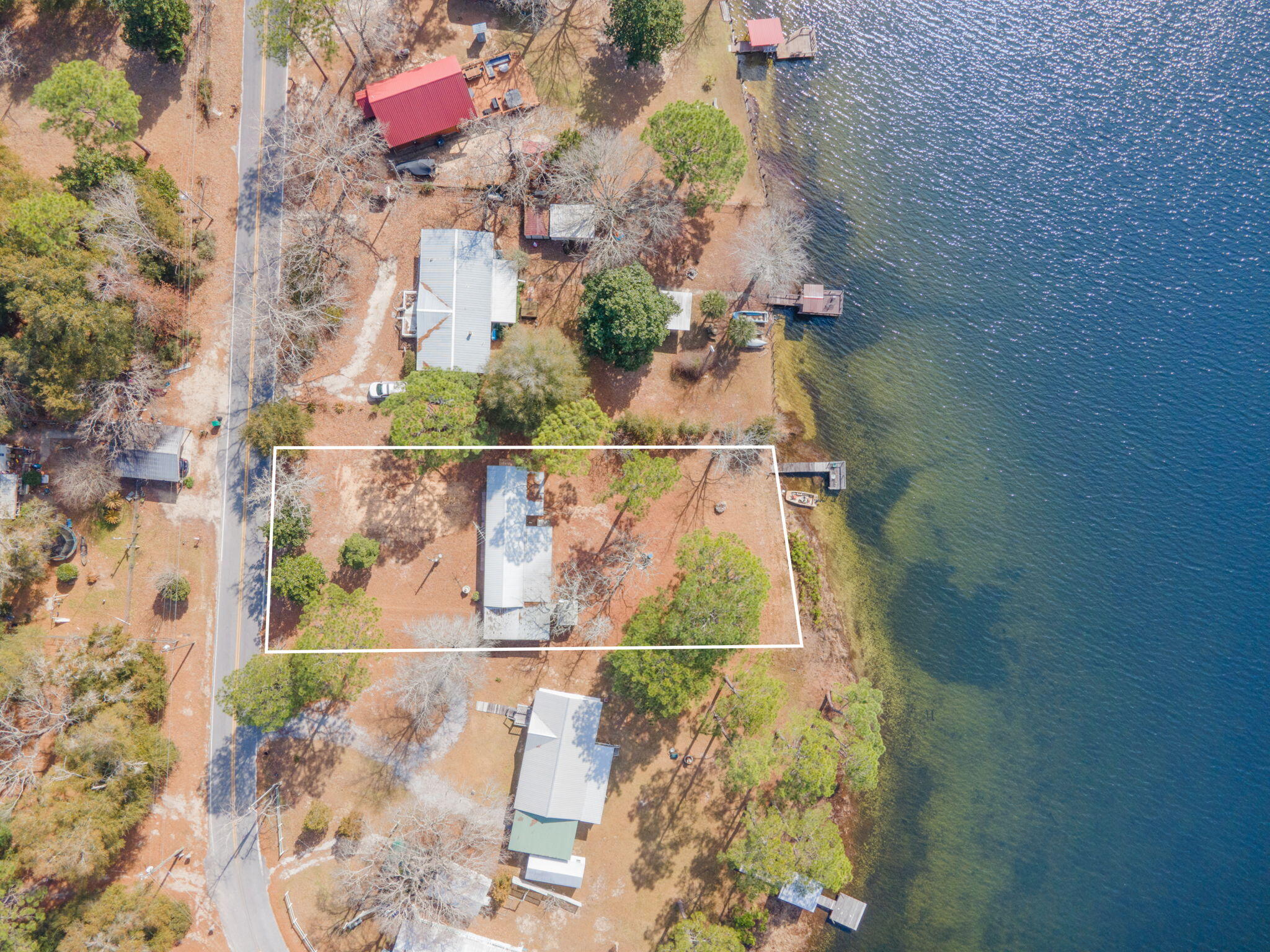 582 Paradise Island Drive Drive, DeFuniak Springs