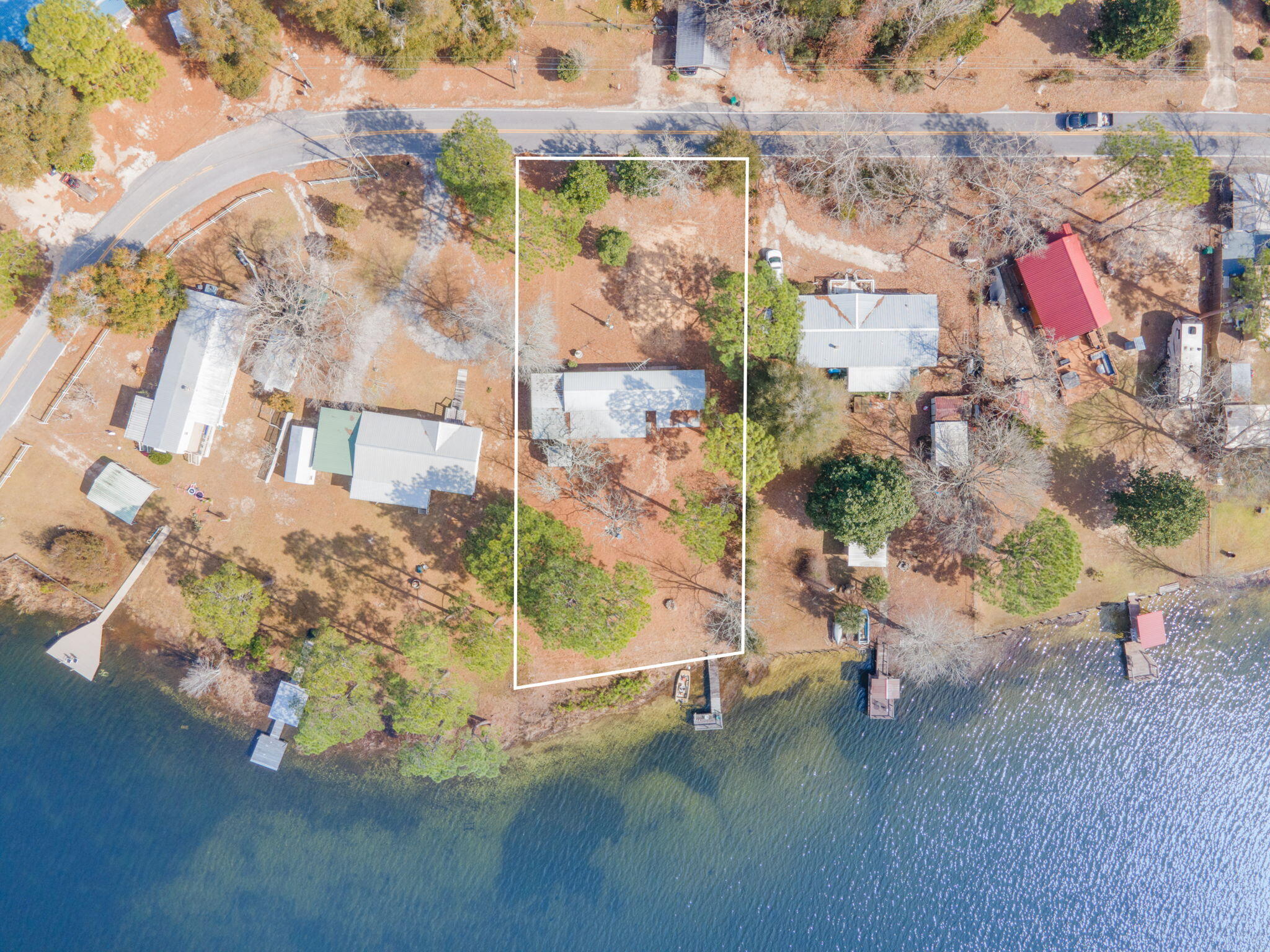 582 Paradise Island Drive Drive, DeFuniak Springs