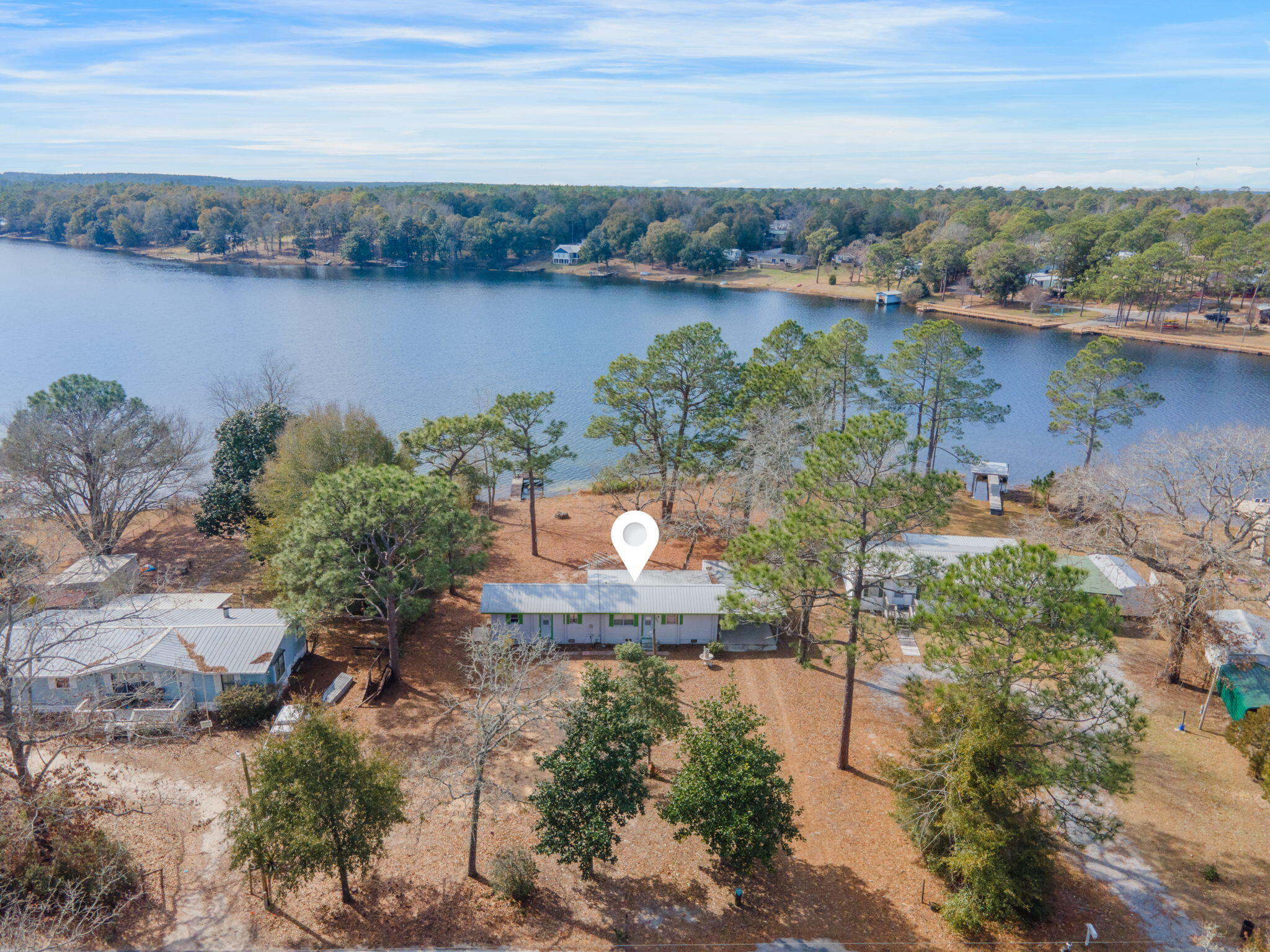 582 Paradise Island Drive Drive, DeFuniak Springs