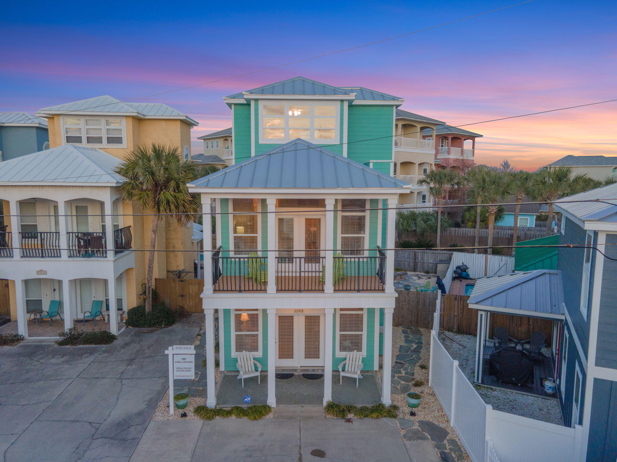 22418 Sandstorm Lane