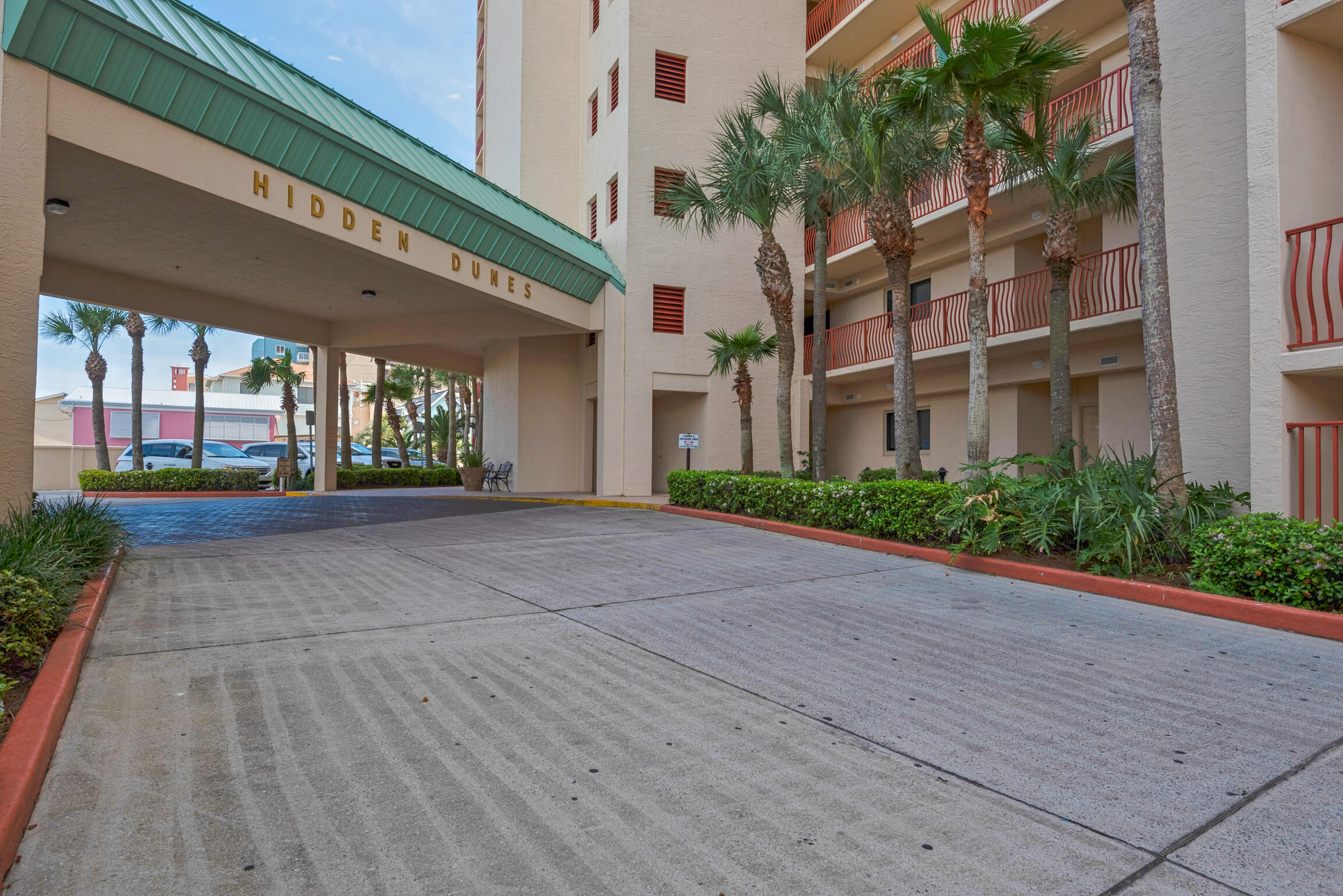 7115 Thomas Drive, UNIT 901