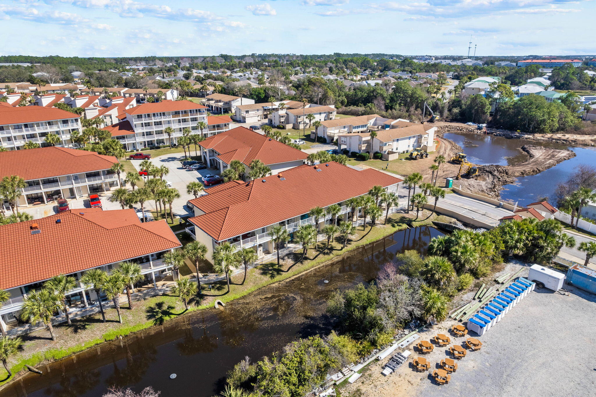 17462 Front Beach Road, 60106