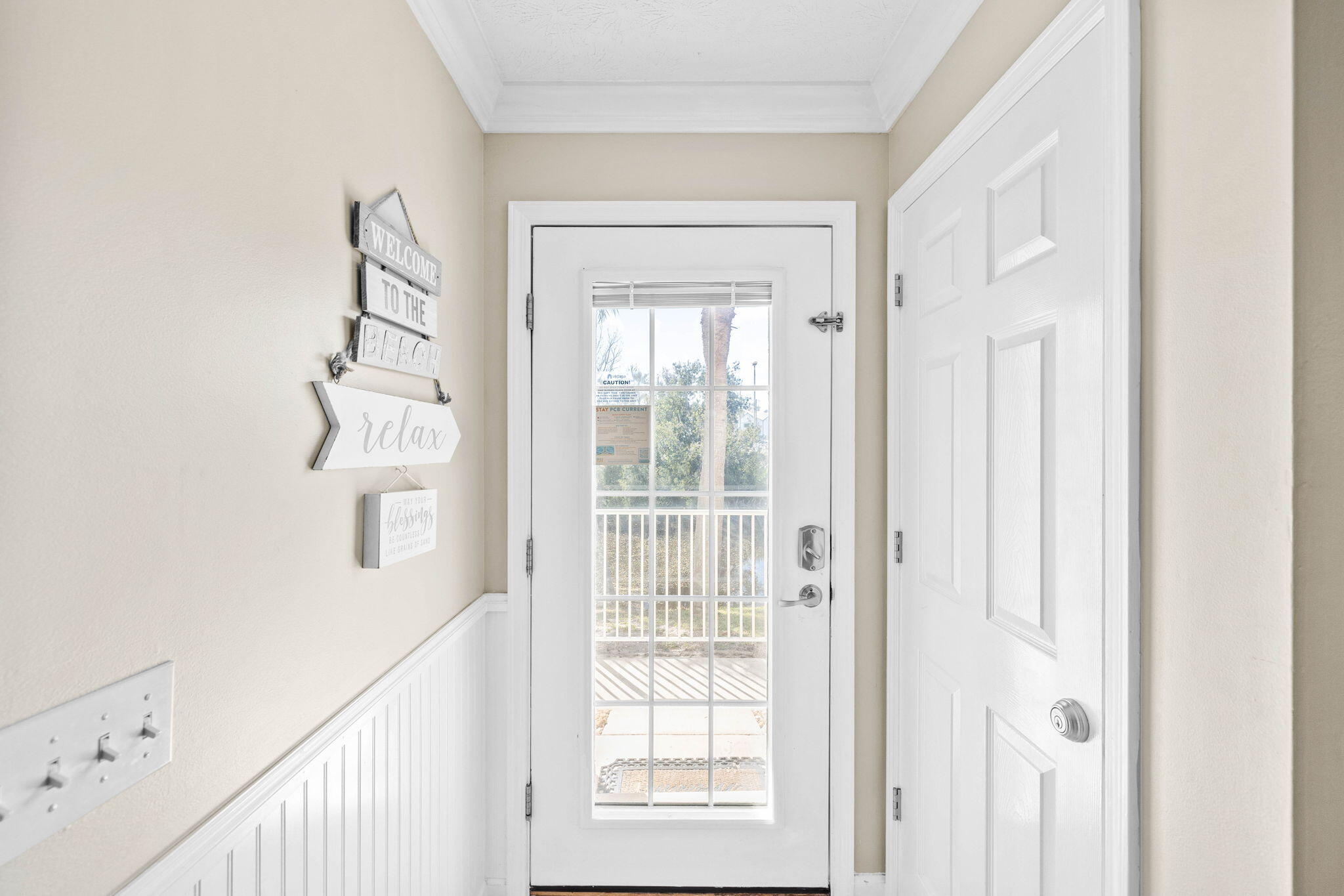 17462 Front Beach Road, 60106