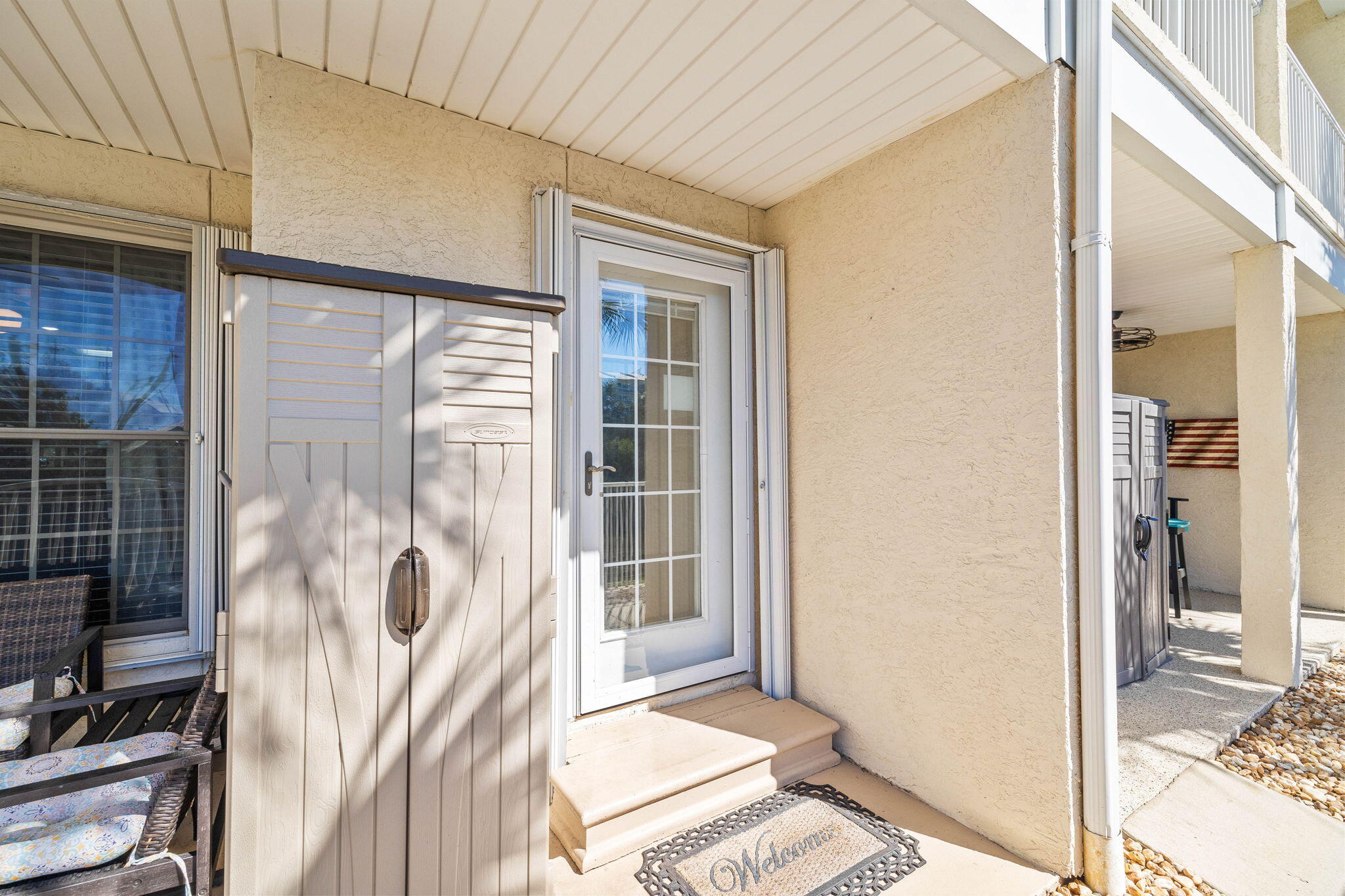 17462 Front Beach Road, 60106