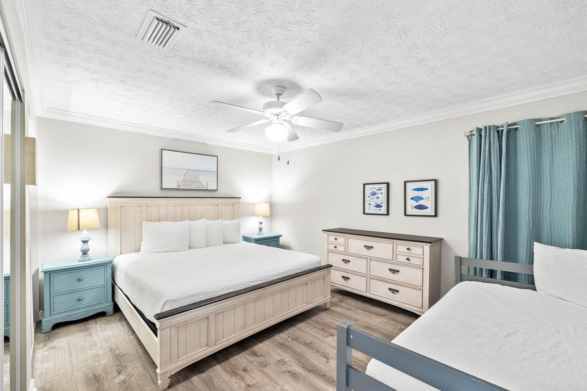 17462 Front Beach Road, 60106