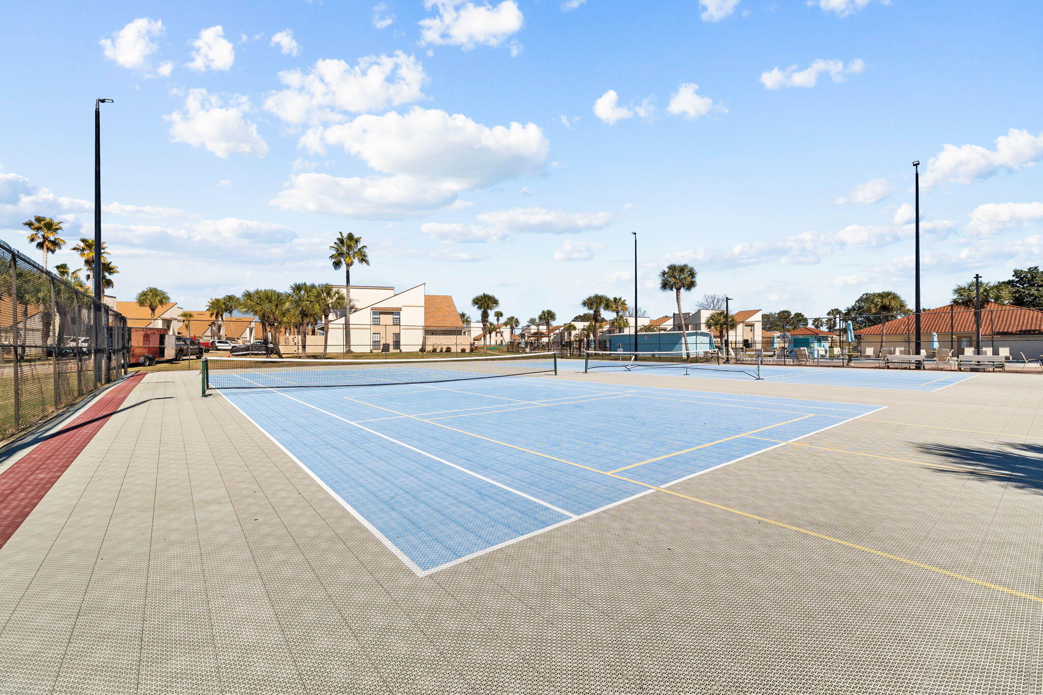 17462 Front Beach Road, 60106