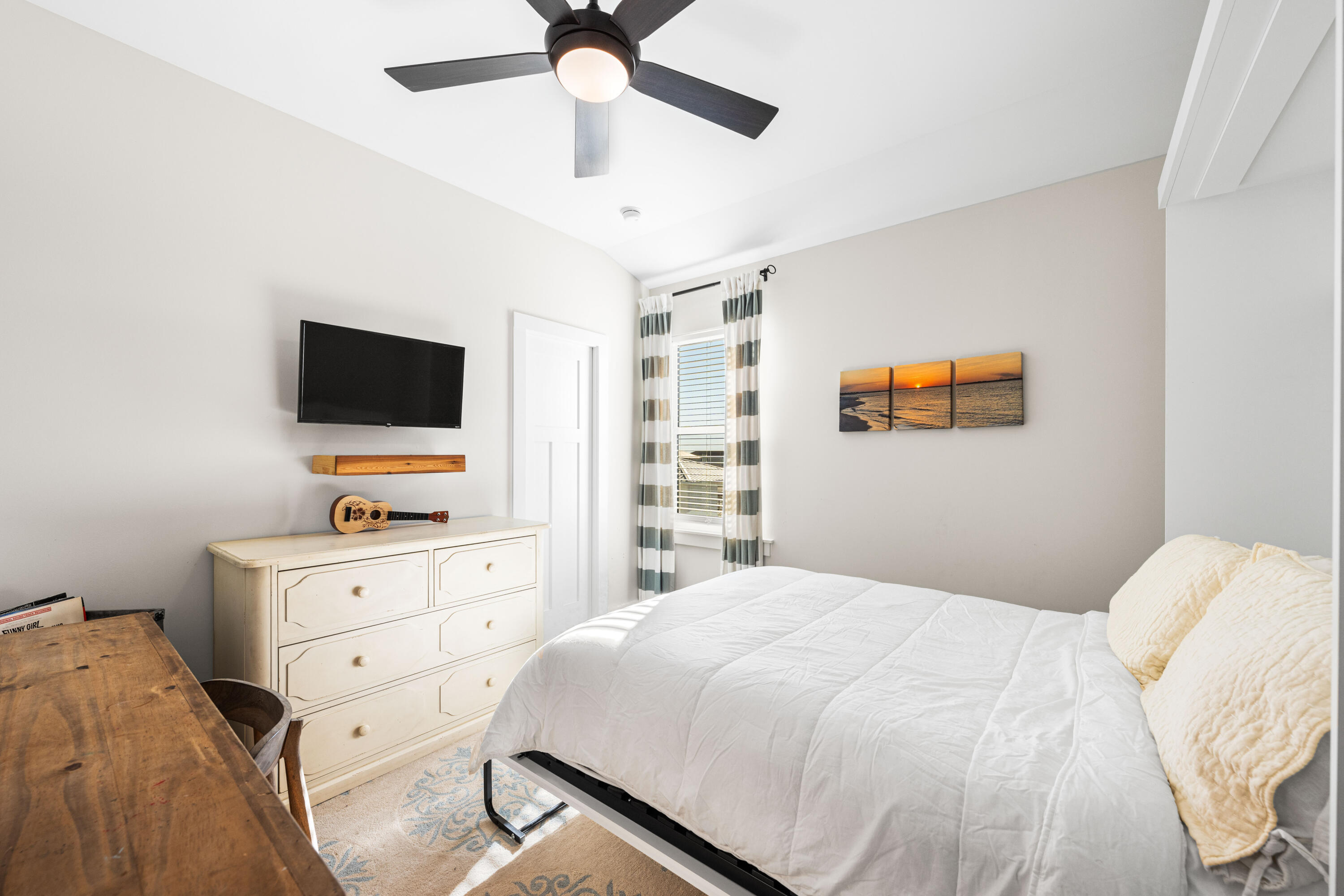 8075 White Sands Boulevard