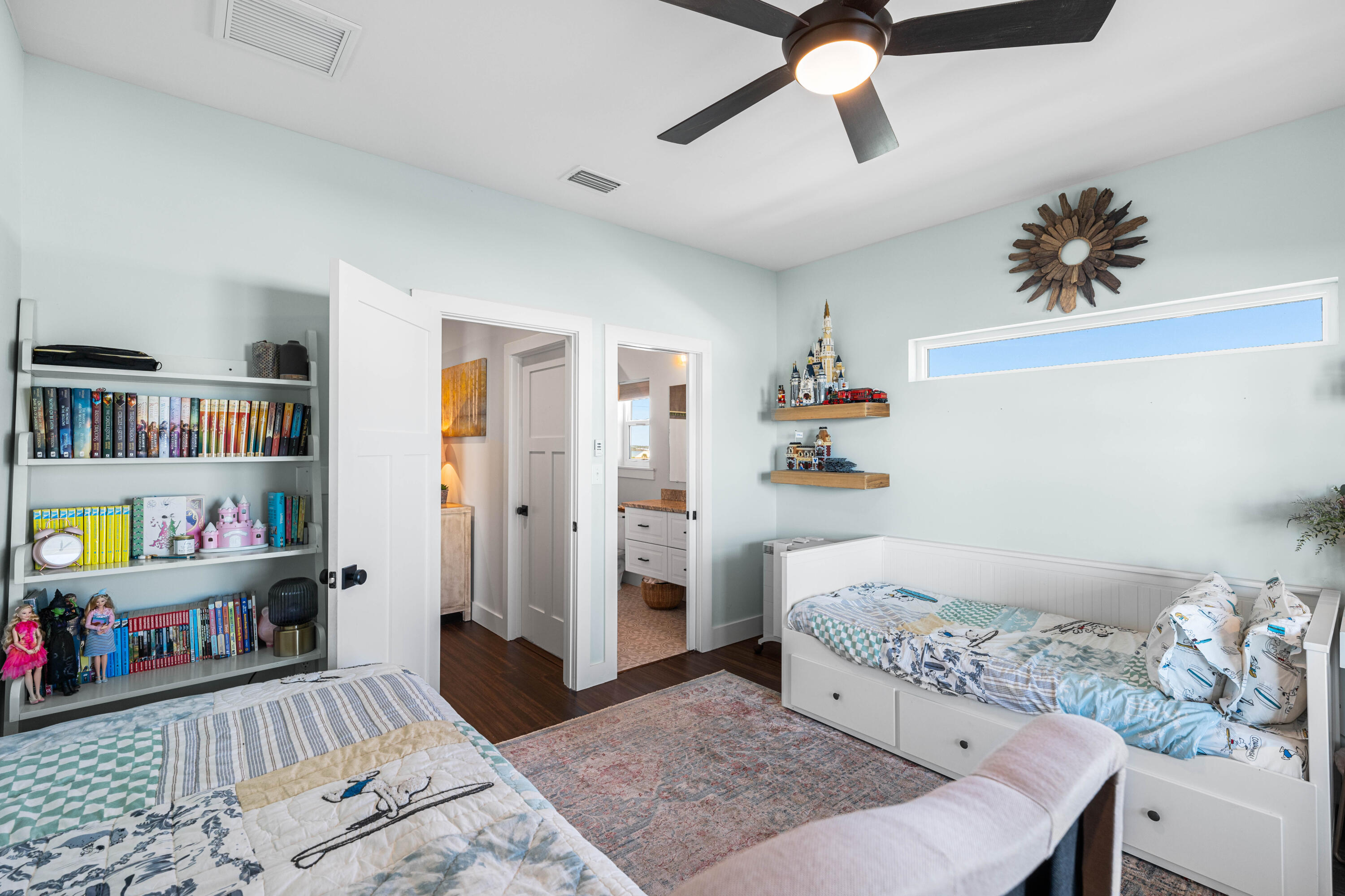 8075 White Sands Boulevard