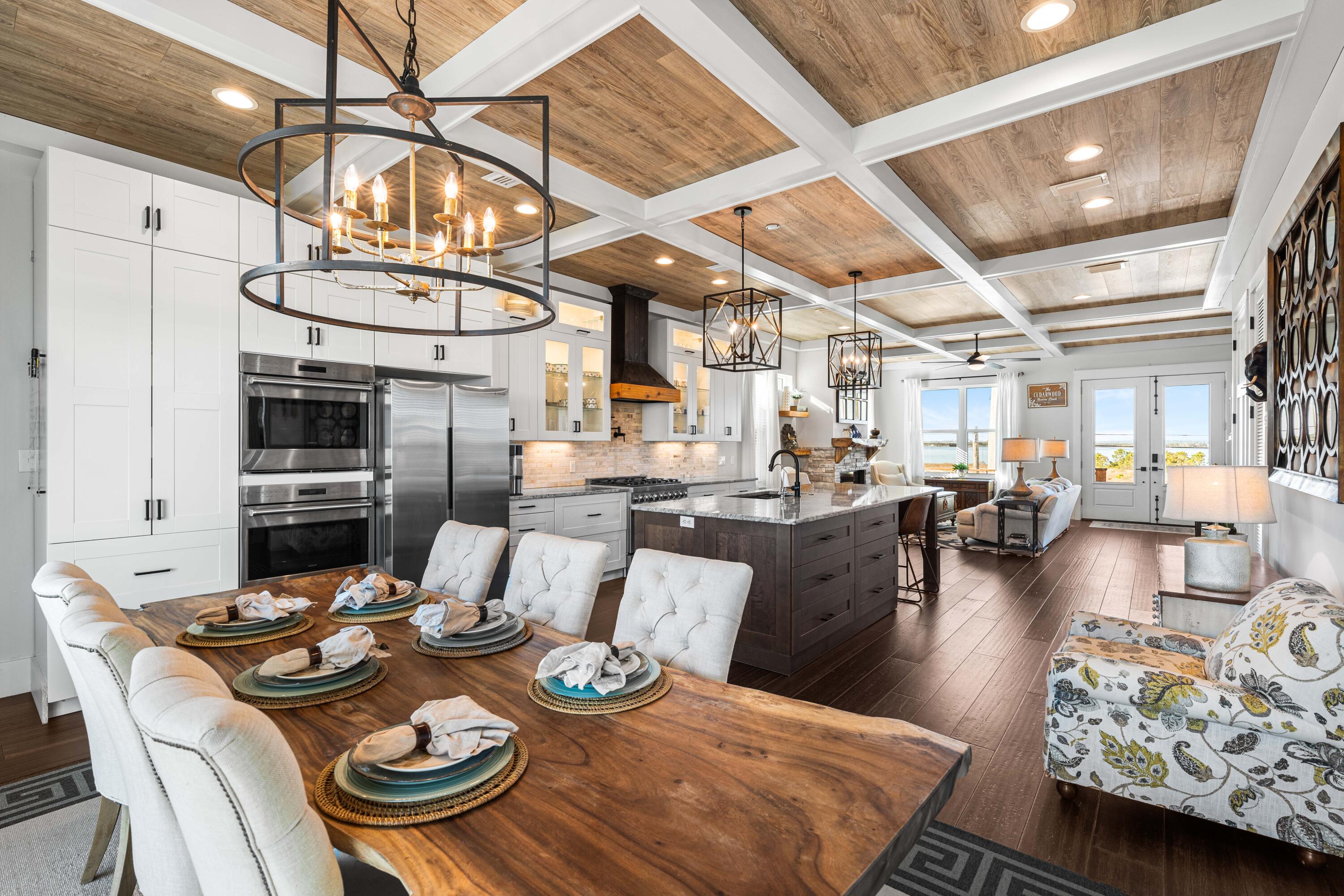 8075 White Sands Boulevard