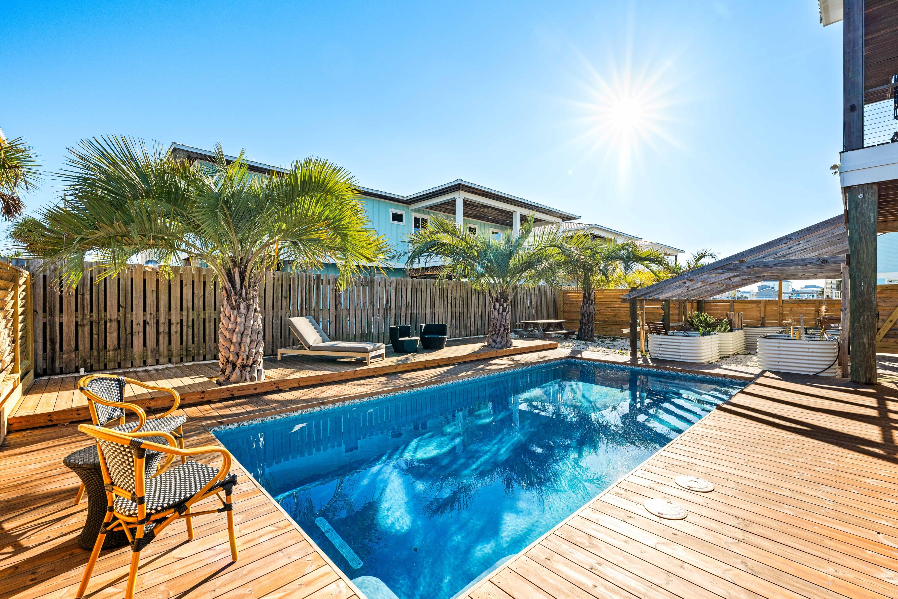 8075 White Sands Boulevard