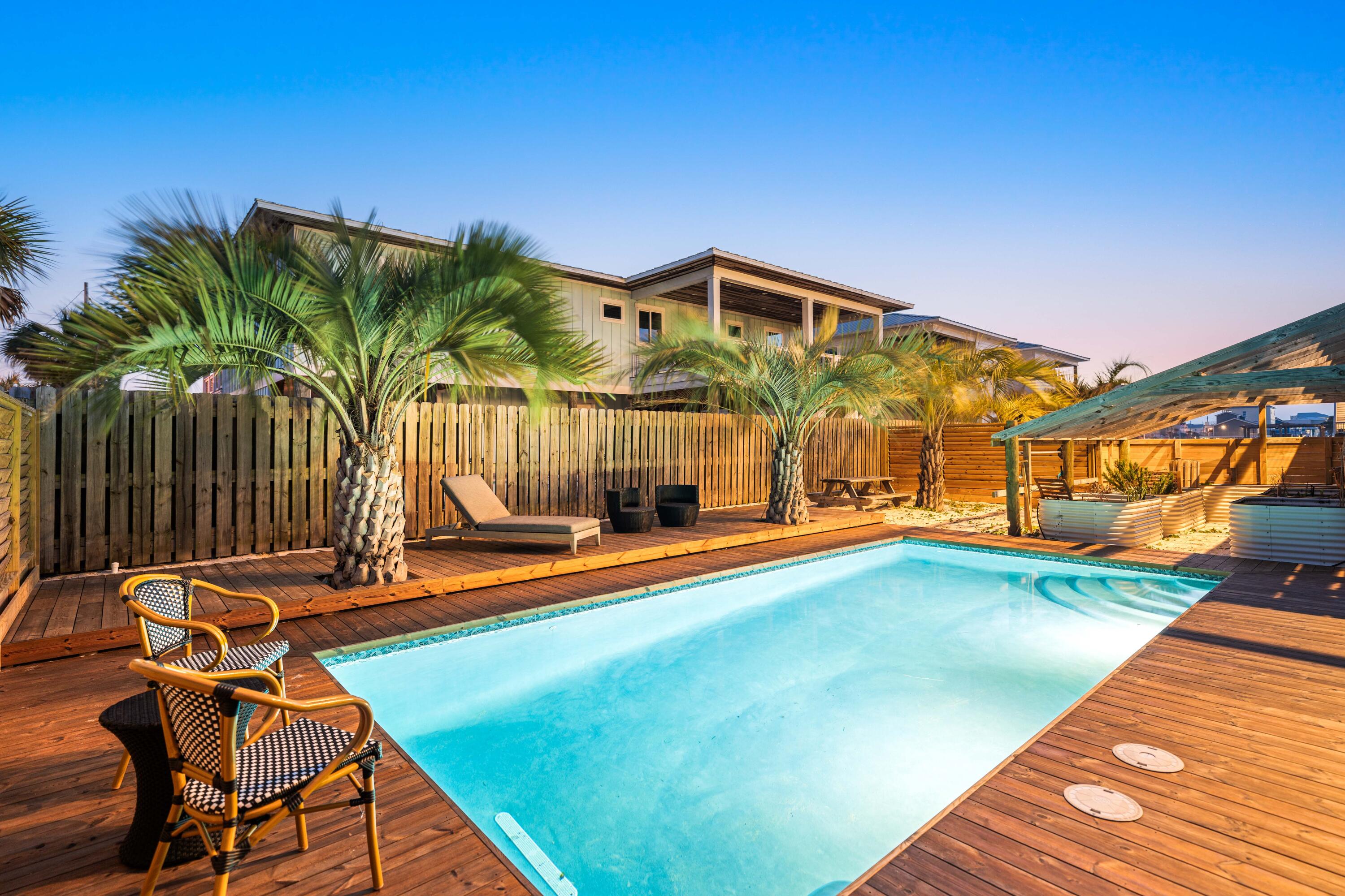 8075 White Sands Boulevard