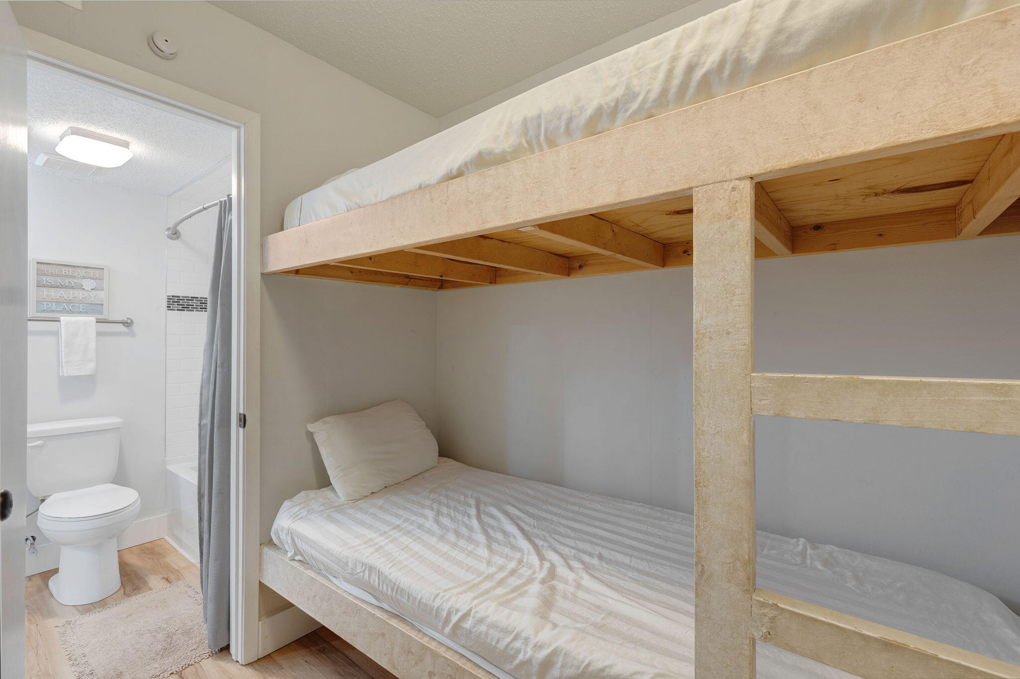 735 Sandpiper Place, 10524