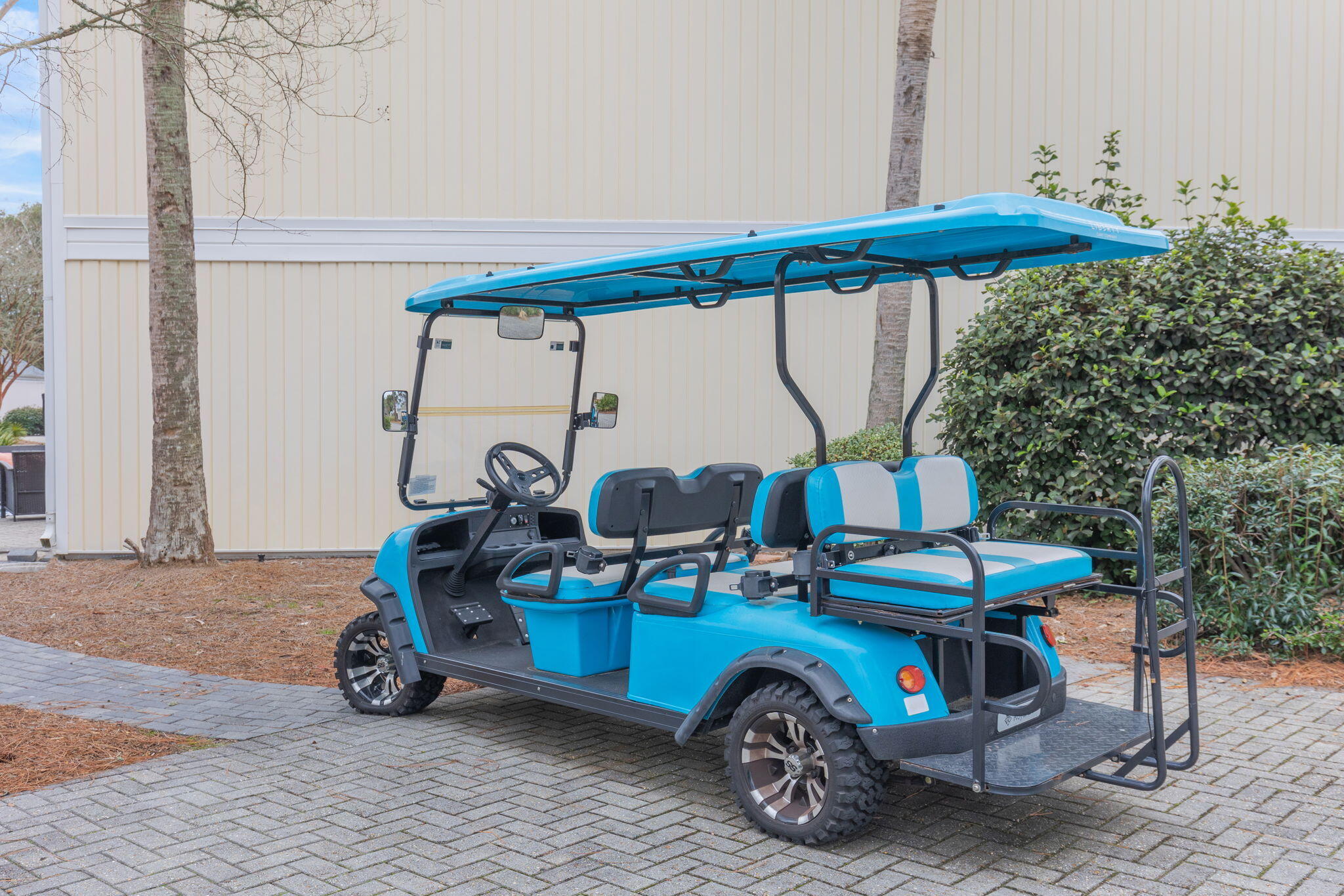 735 Sandpiper Place, 10524