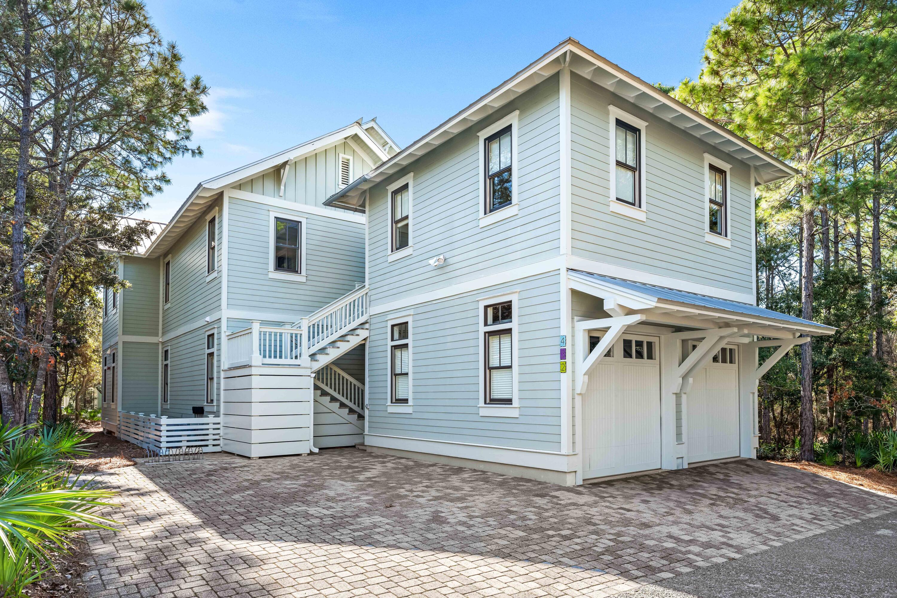 432 Pine Needle Way