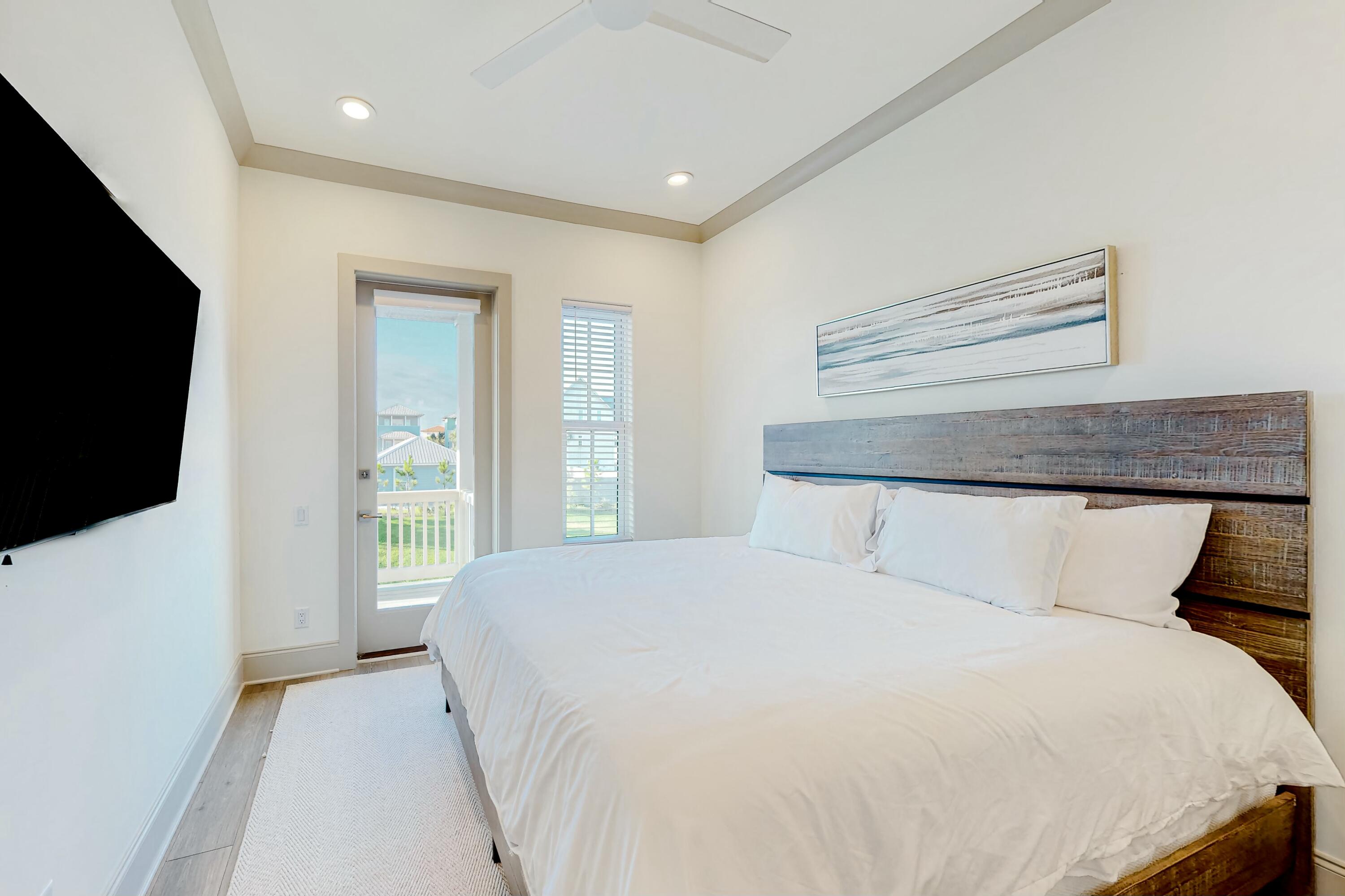 70 Marthas Lane, 2-201