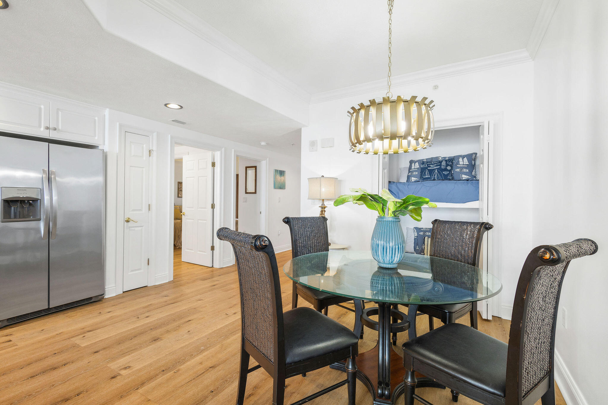 5004 Thomas Drive, UNIT 1707