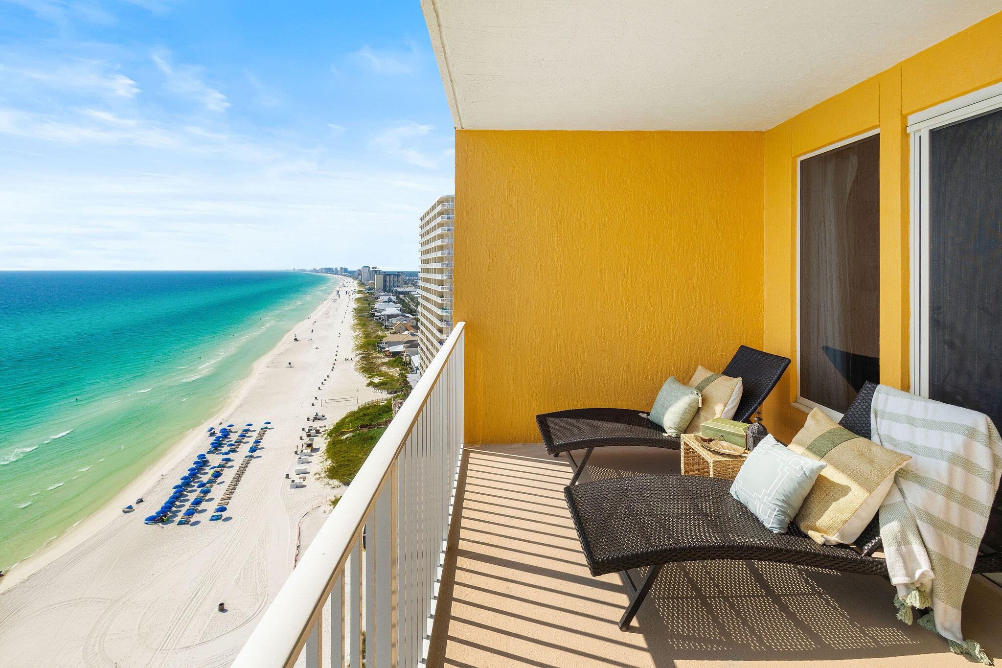 5004 Thomas Drive, UNIT 1707