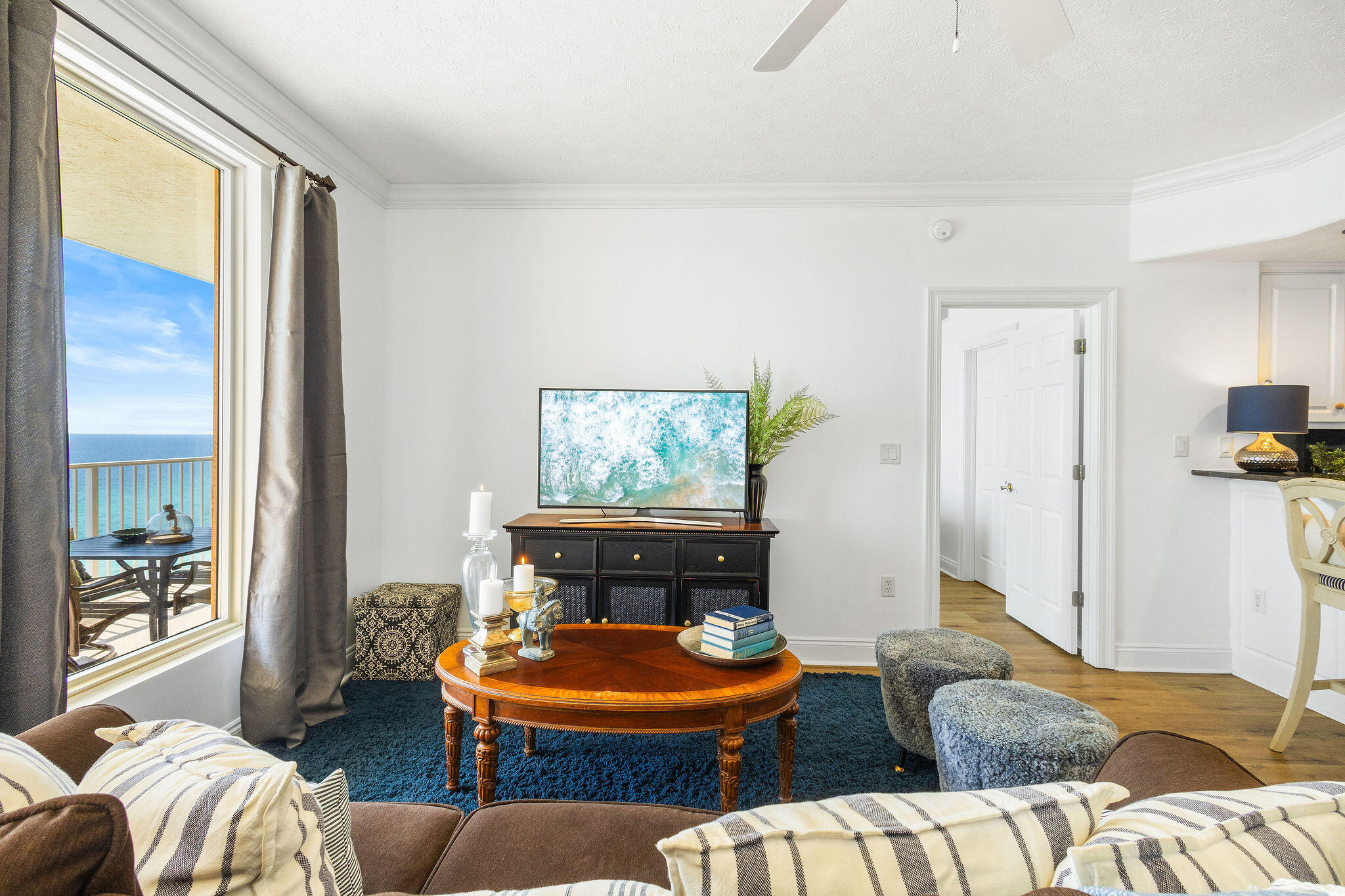 5004 Thomas Drive, UNIT 1707