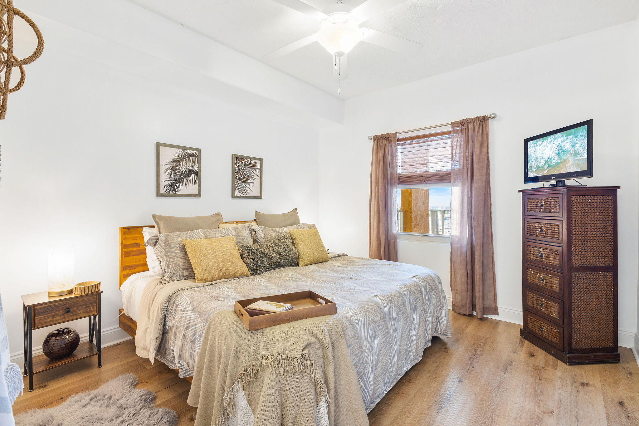 5004 Thomas Drive, UNIT 1707