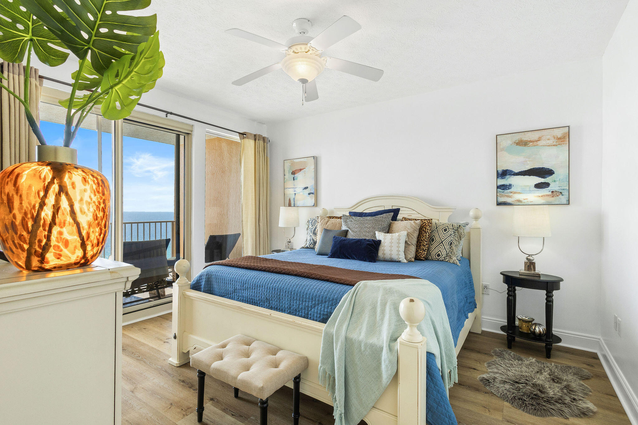 5004 Thomas Drive, UNIT 1707