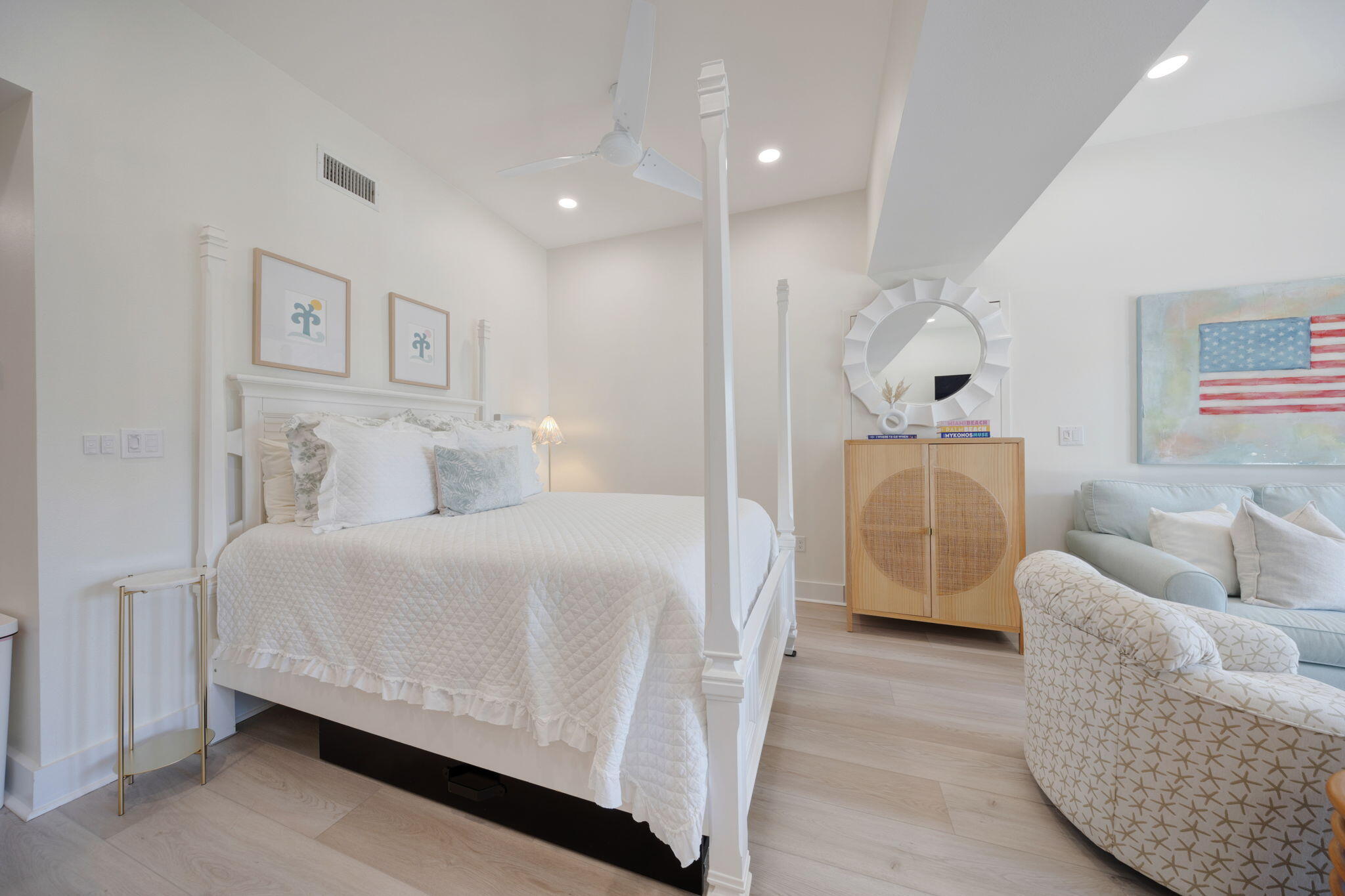 95 Laura Hamilton Boulevard, 206